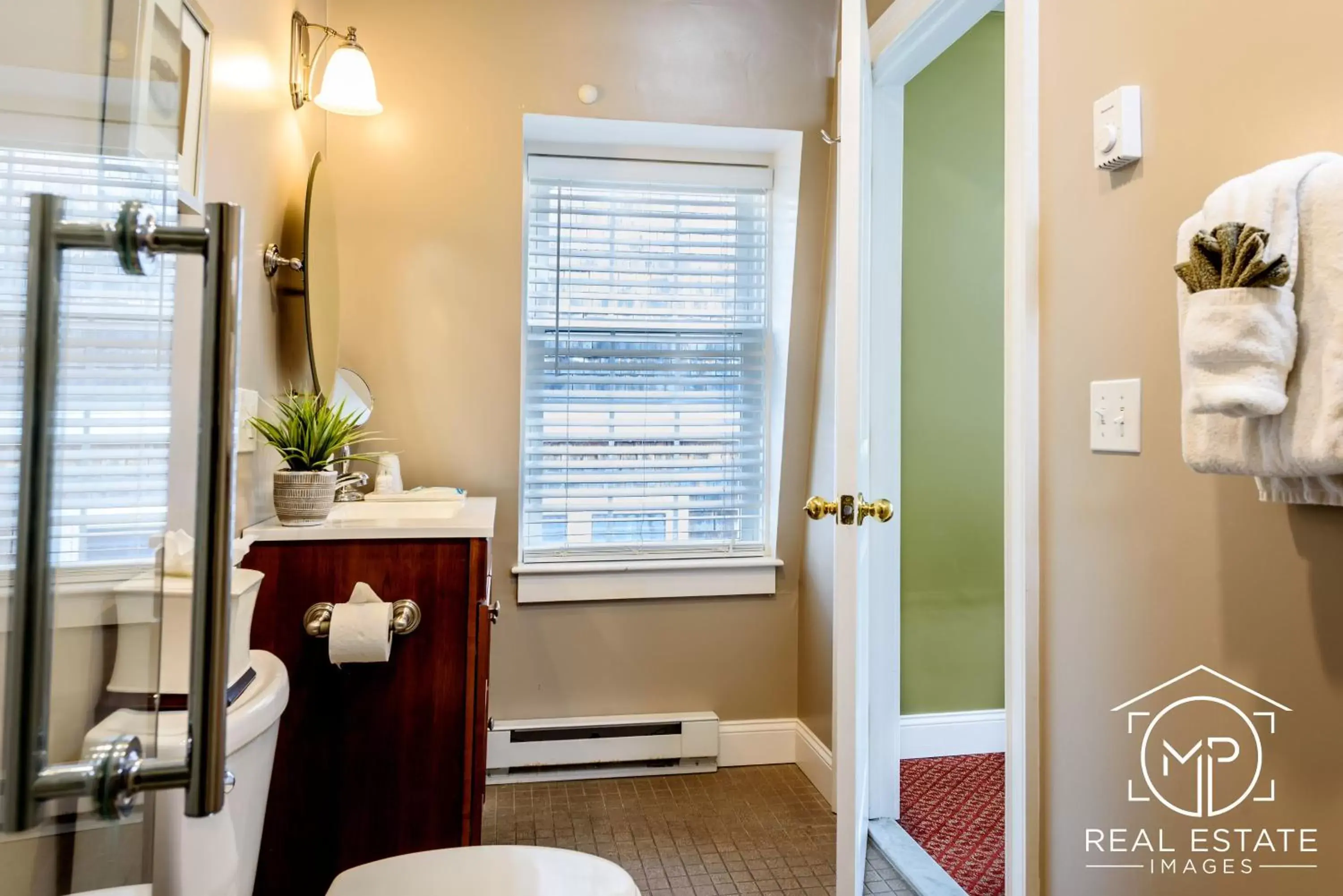 Bathroom in Bouchard Restaurant & Inn