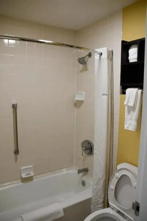 Bathroom in Baymont by Wyndham Macon I-75