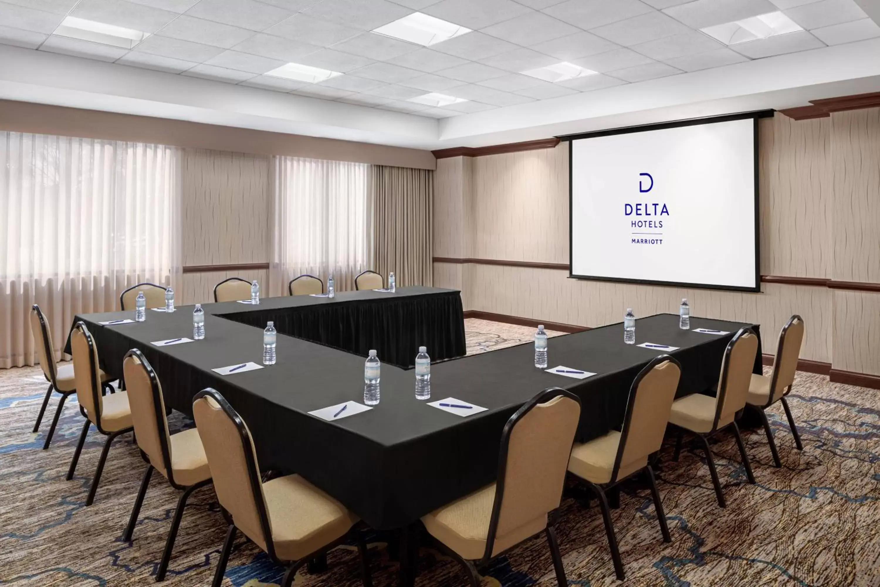 Meeting/conference room in Delta Hotels by Marriott Anaheim Garden Grove
