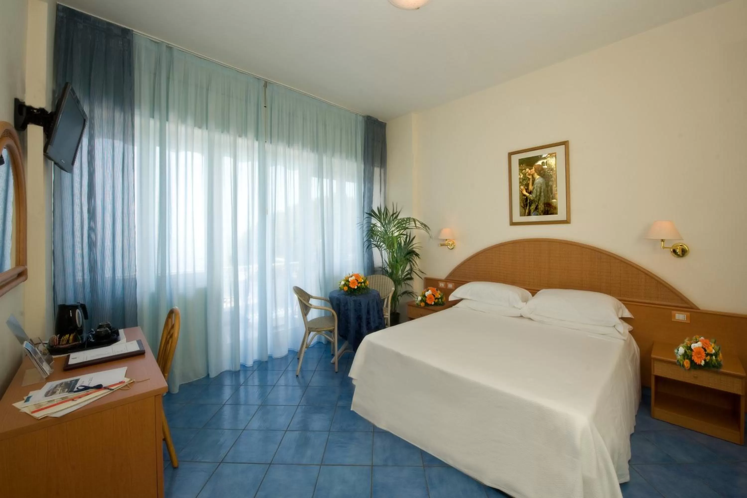 Photo of the whole room, Bed in Hotel Pensione Reale