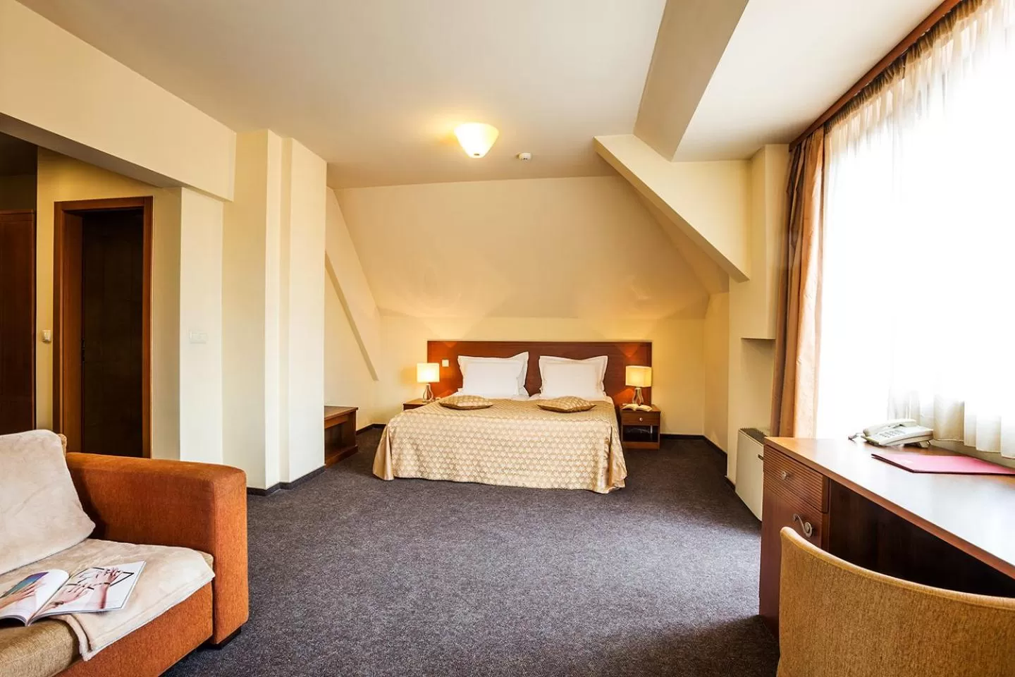 Bed in Sofia Place Hotel by HMG