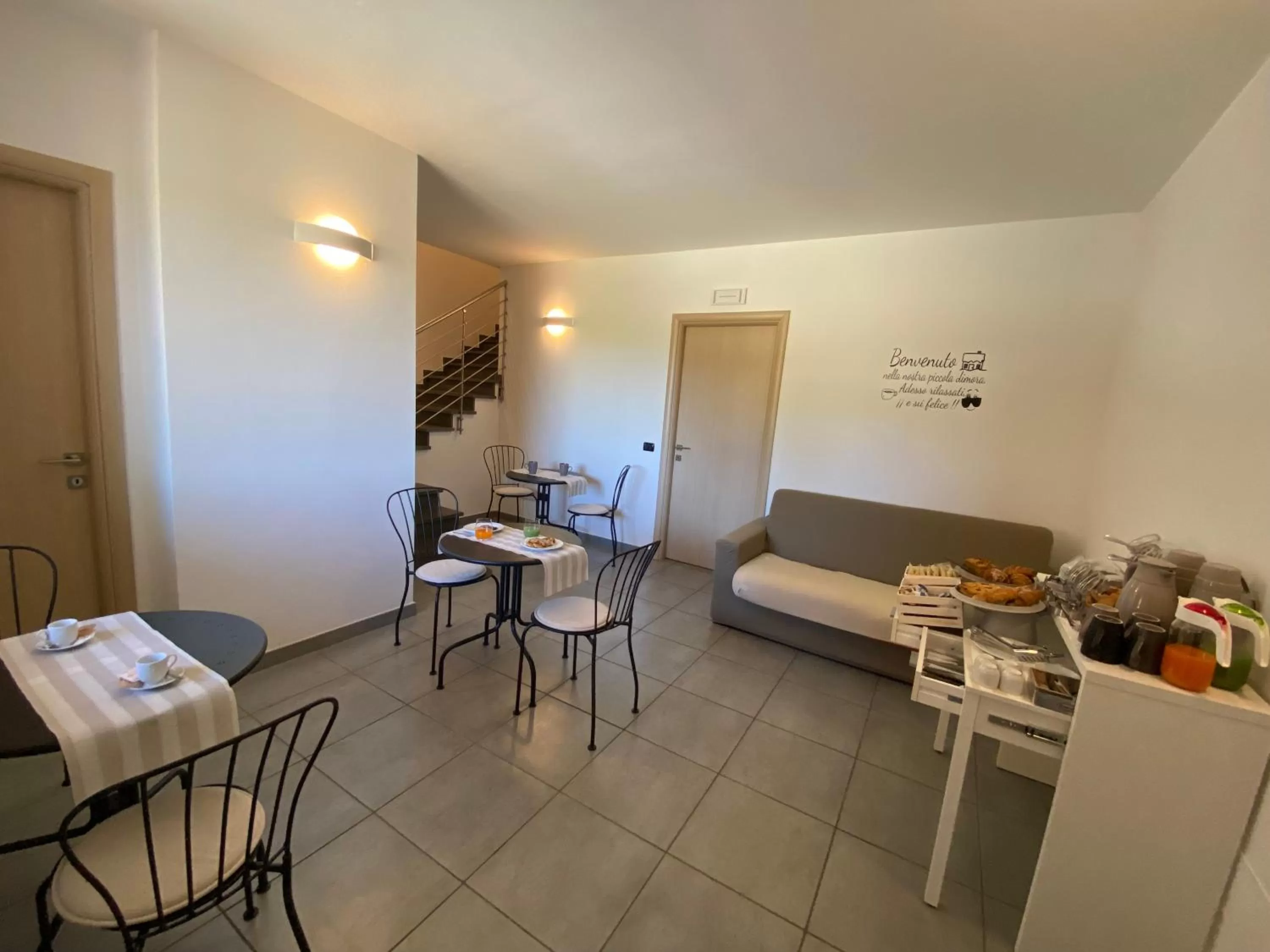Living room, Dining Area in BELLA ASSISI B & B