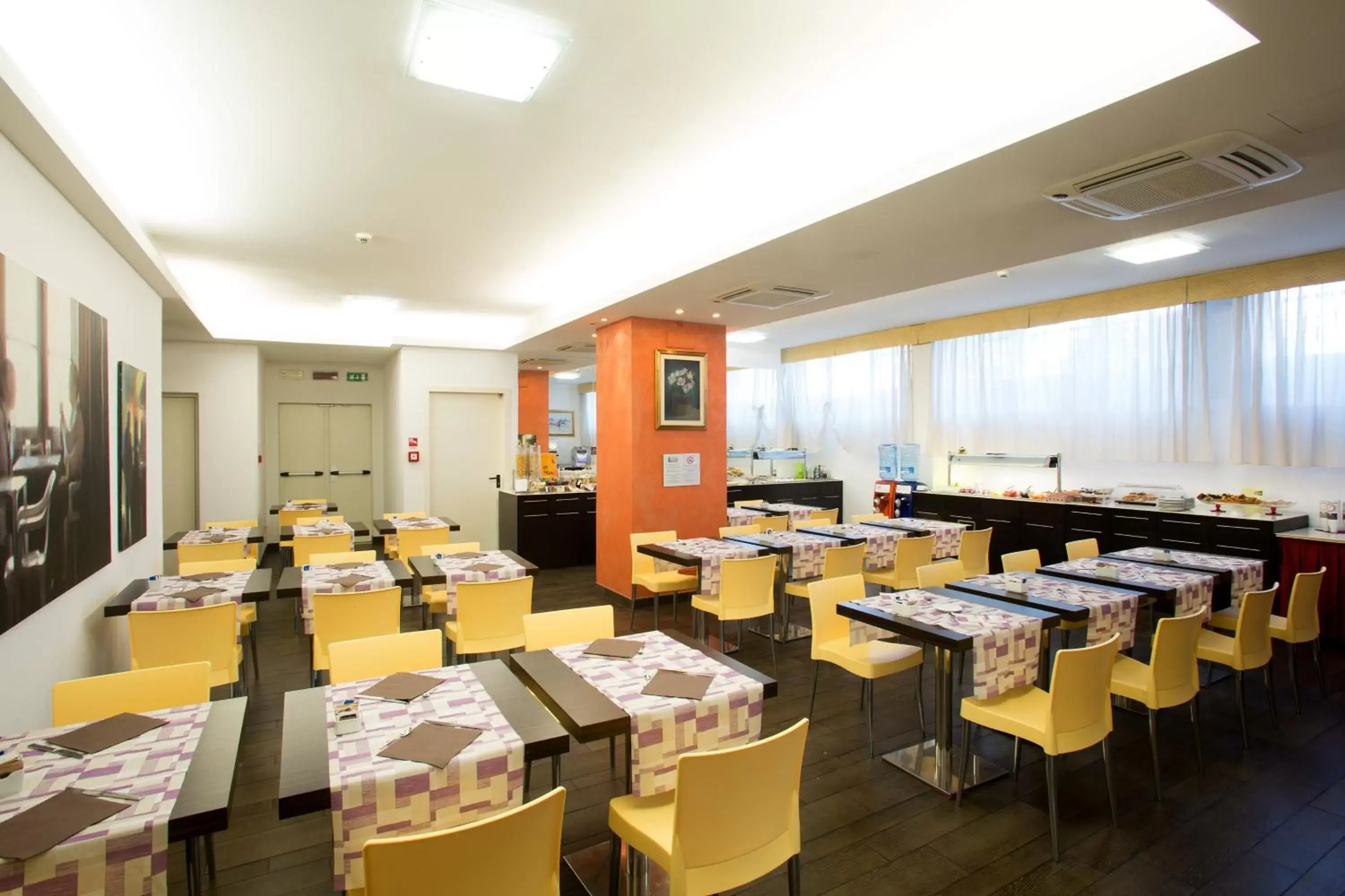 Breakfast, Restaurant/Places to Eat in Best Western Cesena Hotel