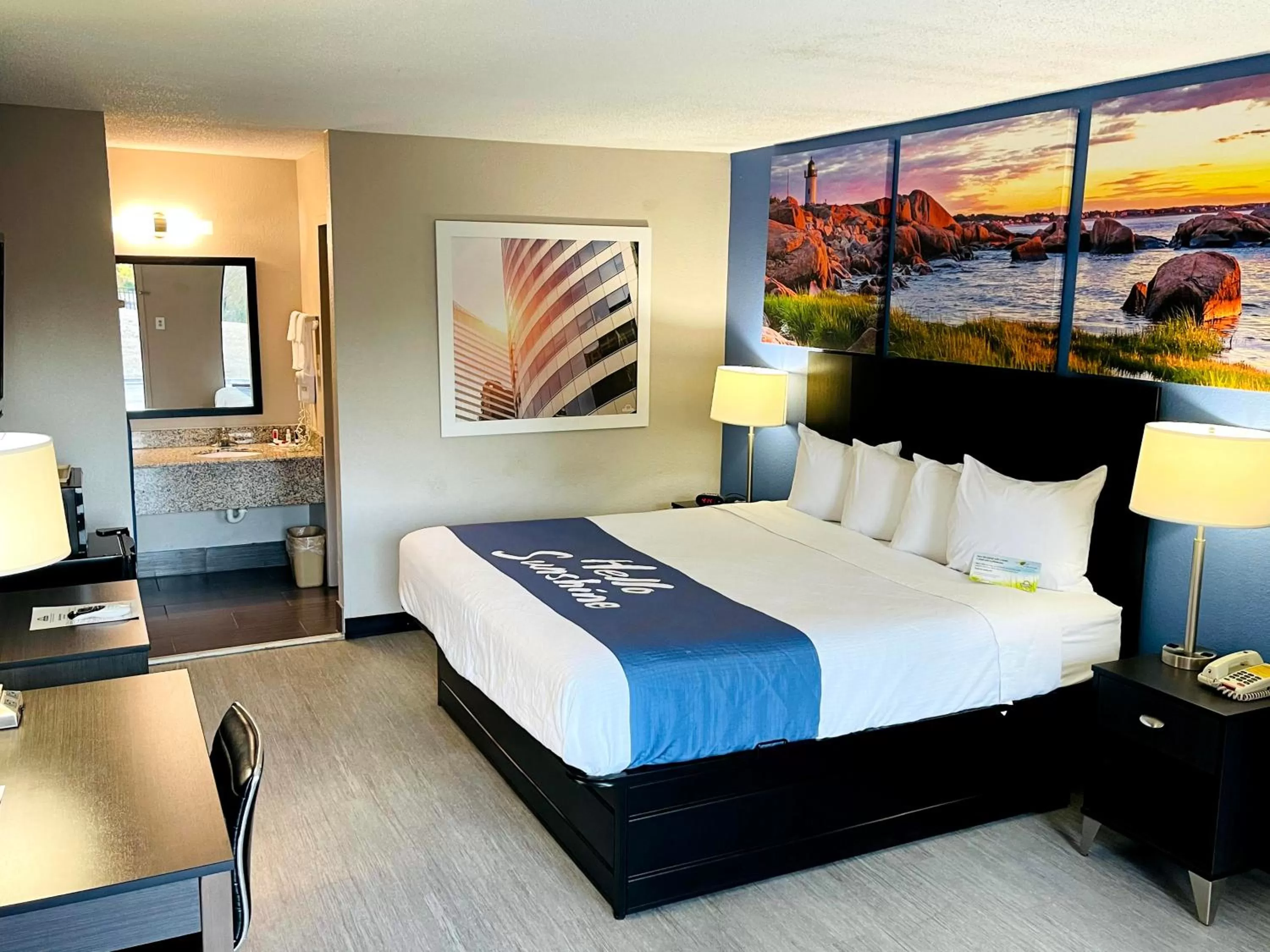 Bedroom, Bed in Days Inn by Wyndham Hernando