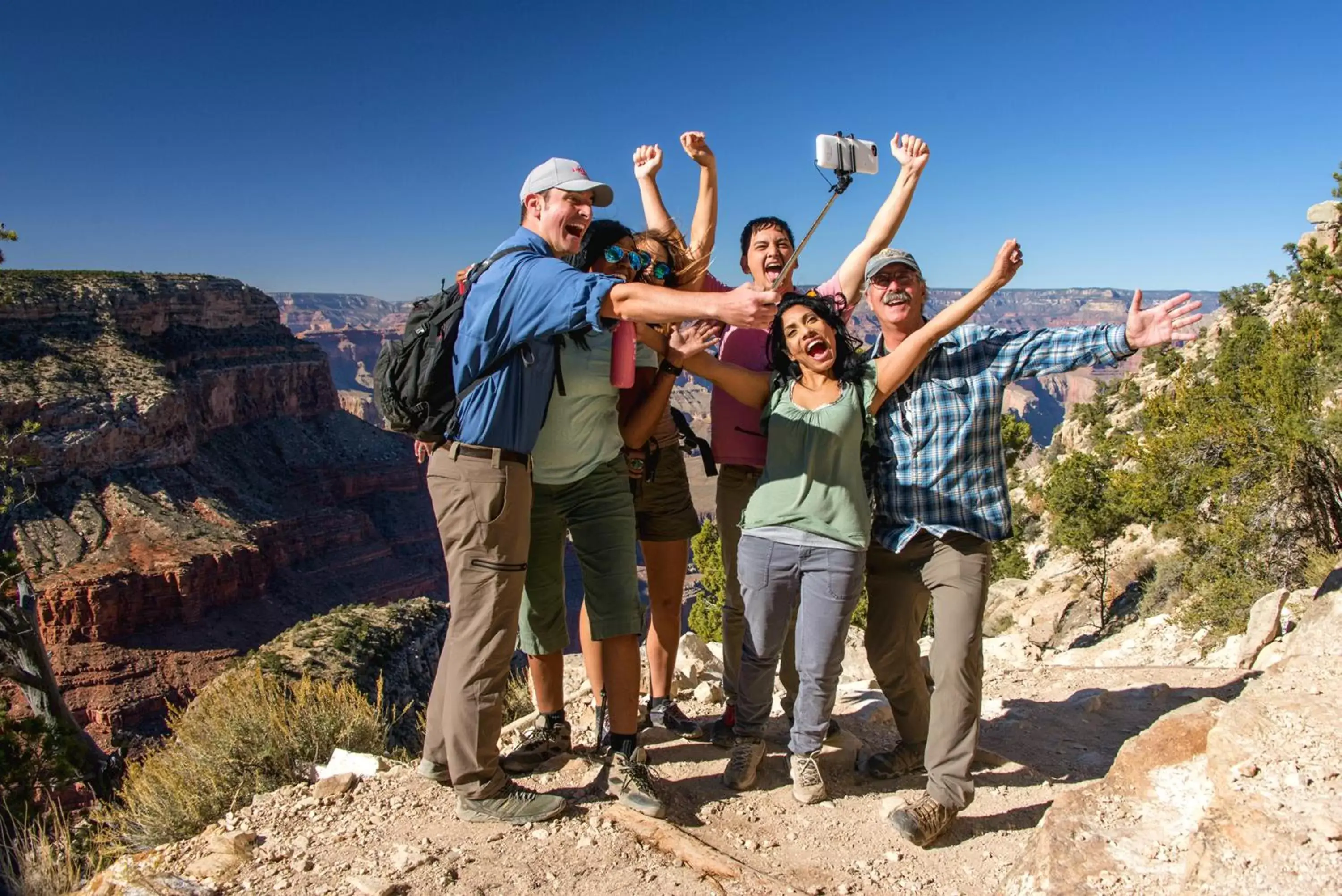 Nearby landmark, Family in Grand Canyon Plaza Hotel