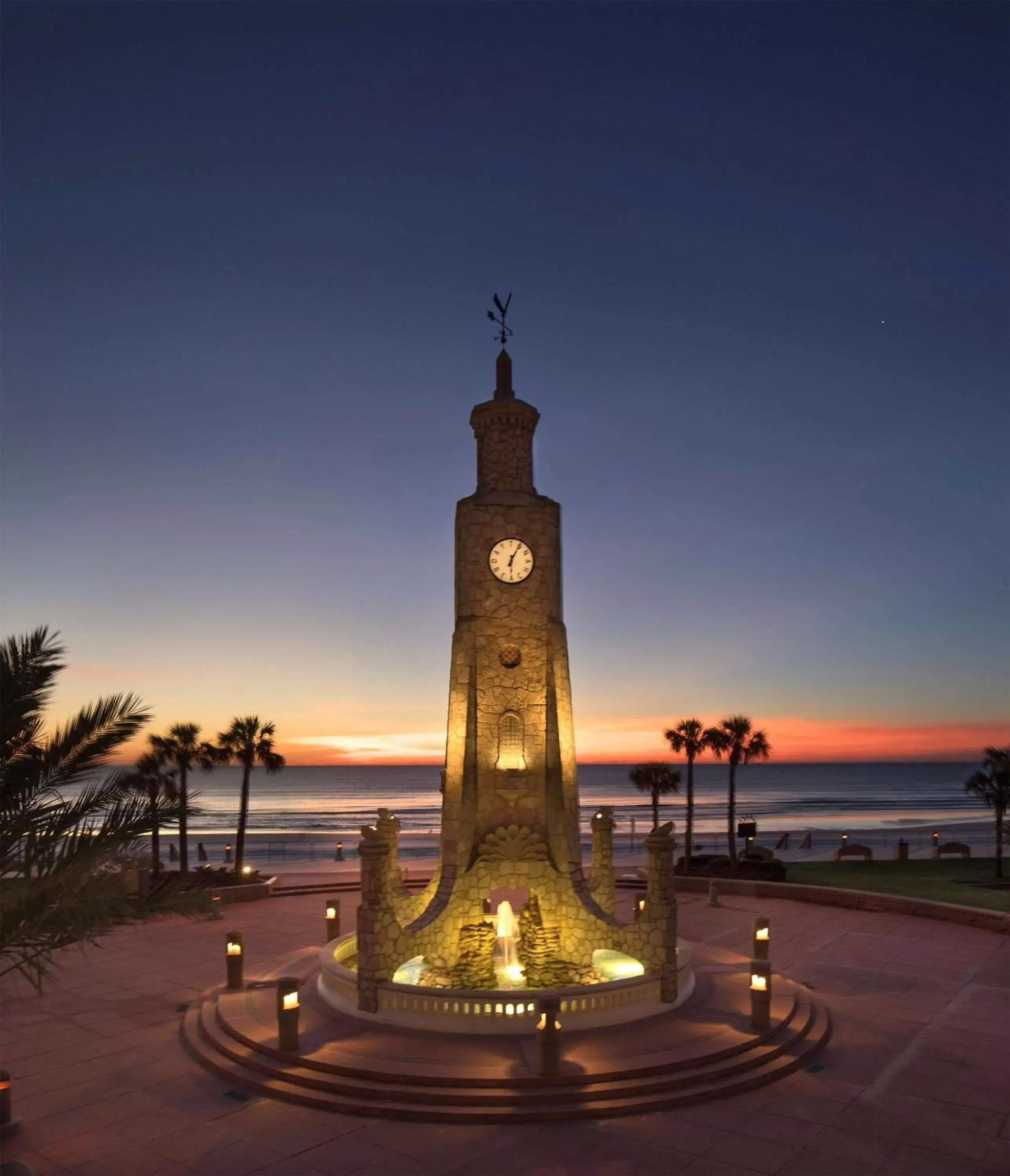 Property building in Hilton Daytona Beach Resort Property building in Hilton Daytona Beach Resort