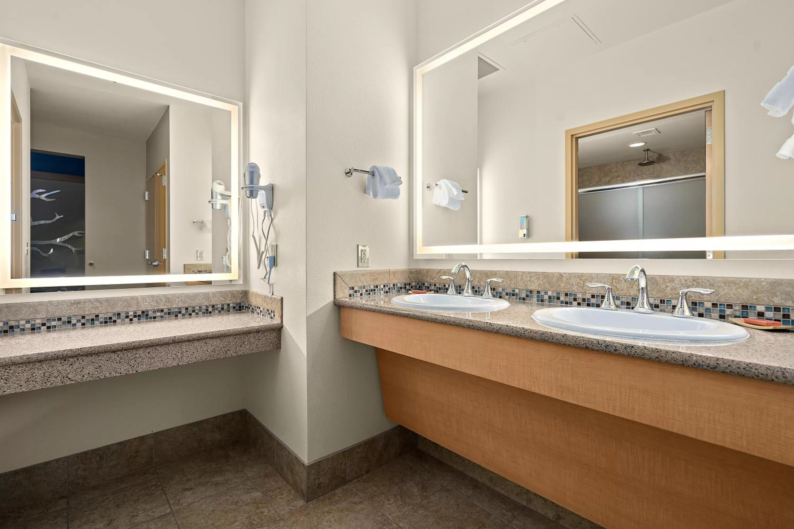 Bathroom in Lucky Eagle Casino & Hotel (Washington)