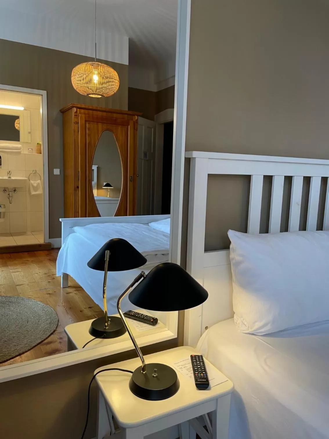 Bed in AUERSTEIN-Hotels auerstein & auerstein-mono