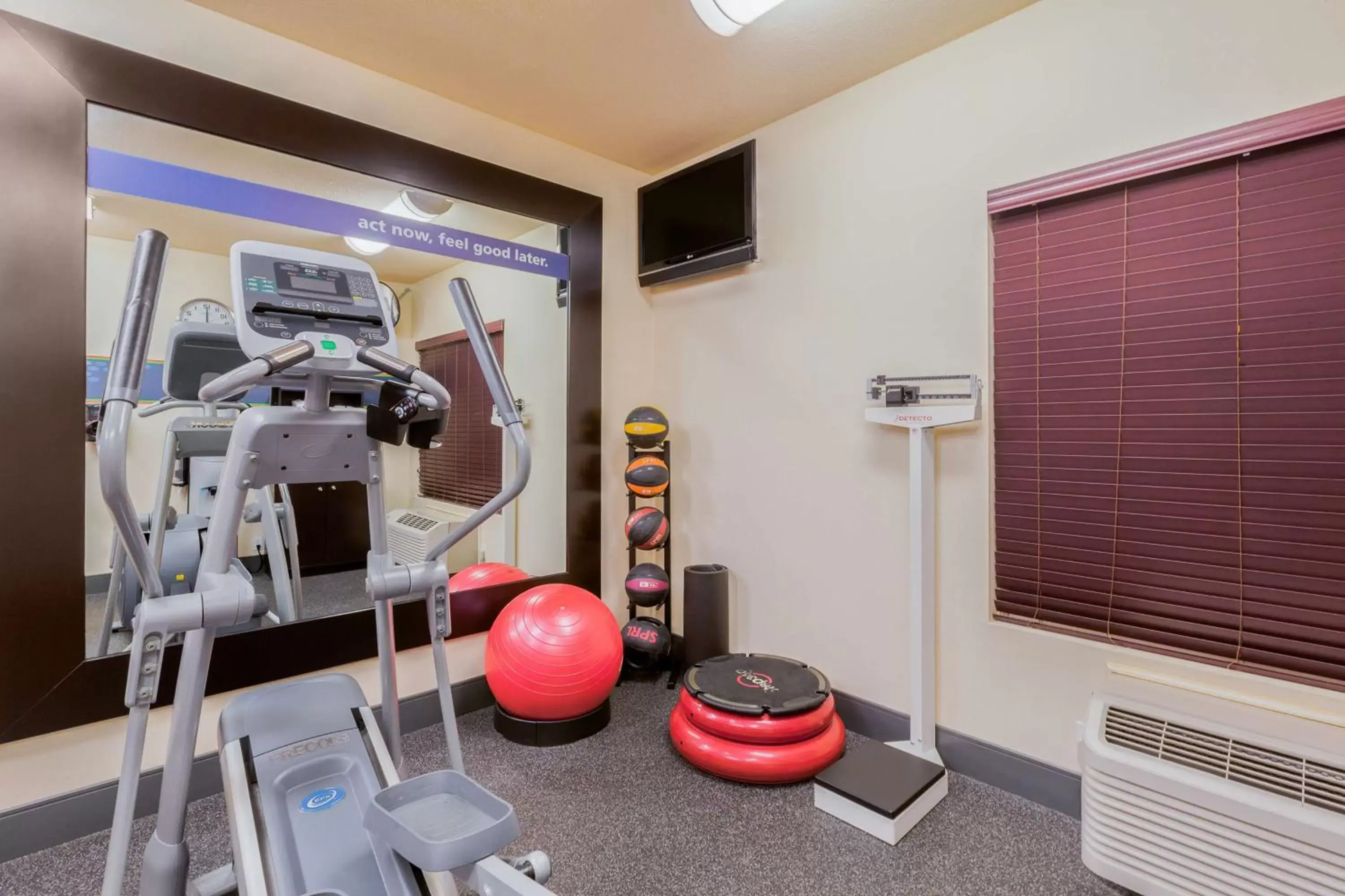 Fitness centre/facilities, Fitness Center/Facilities in Hampton Inn San Marcos