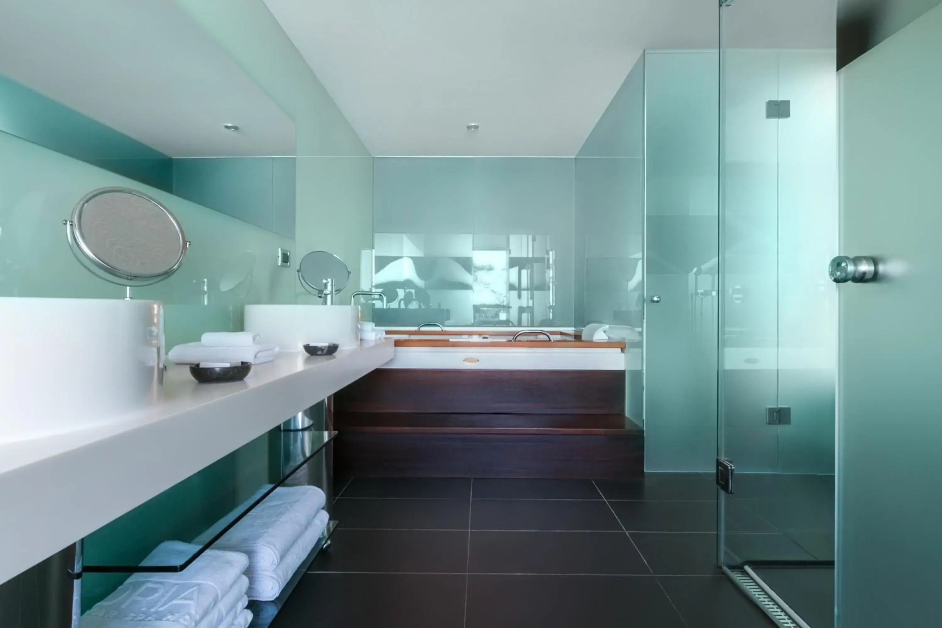 Shower, Kitchen/Kitchenette in Adriana Hvar Spa Hotel