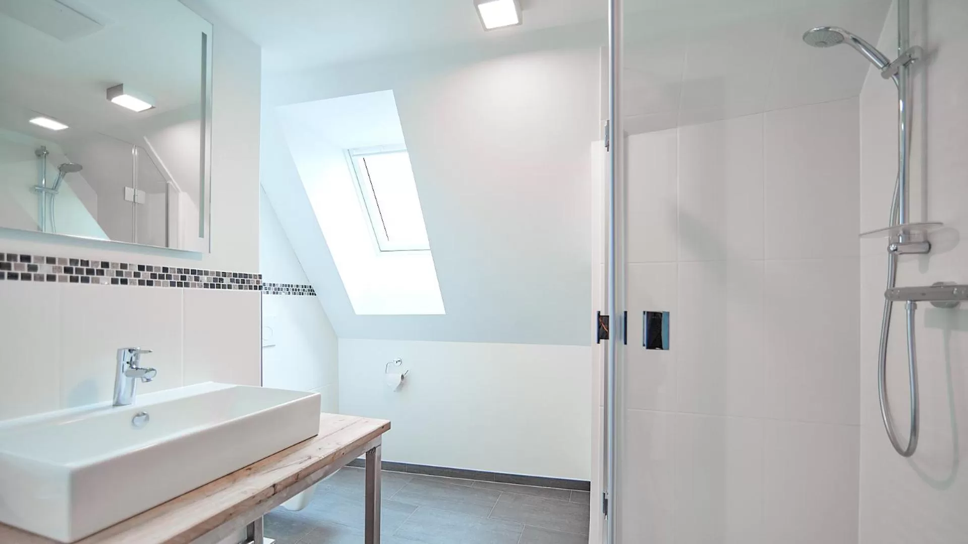 Bathroom in Anno 1433 Hotel Lüneburg