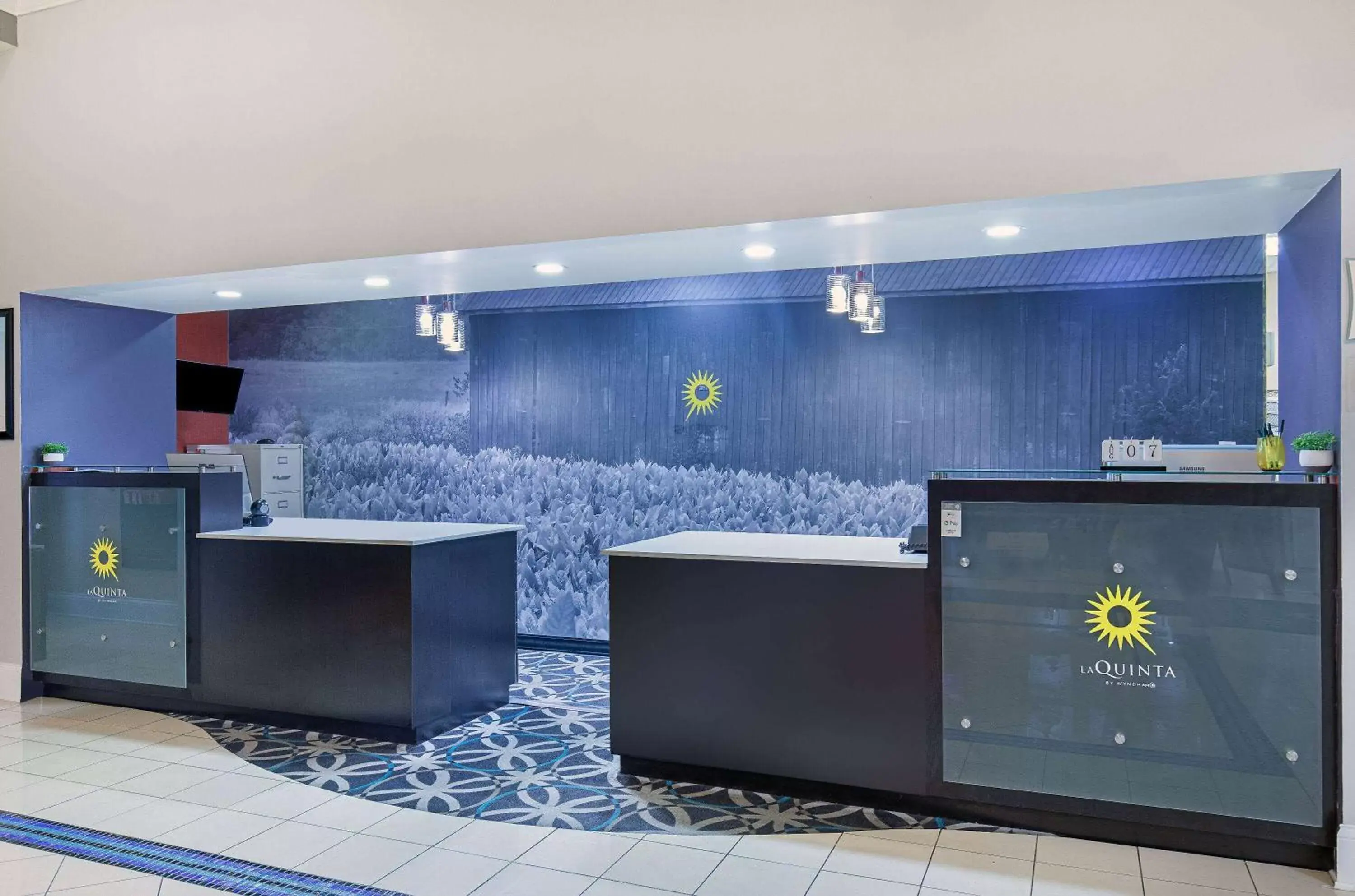 Lobby or reception, Lobby/Reception in La Quinta by Wyndham Bowling Green