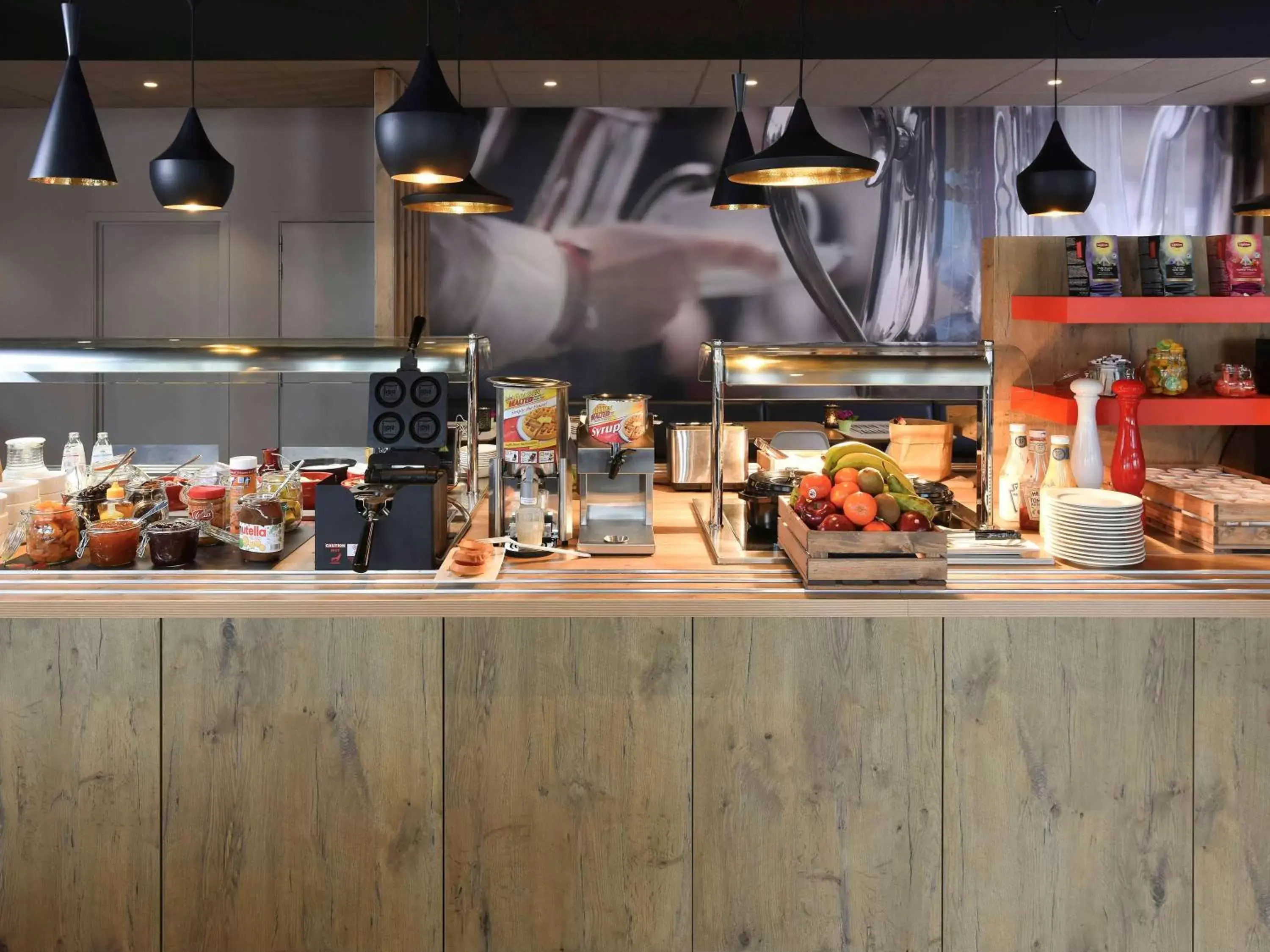 Restaurant/places to eat, Food in ibis Charleroi Airport Brussels South