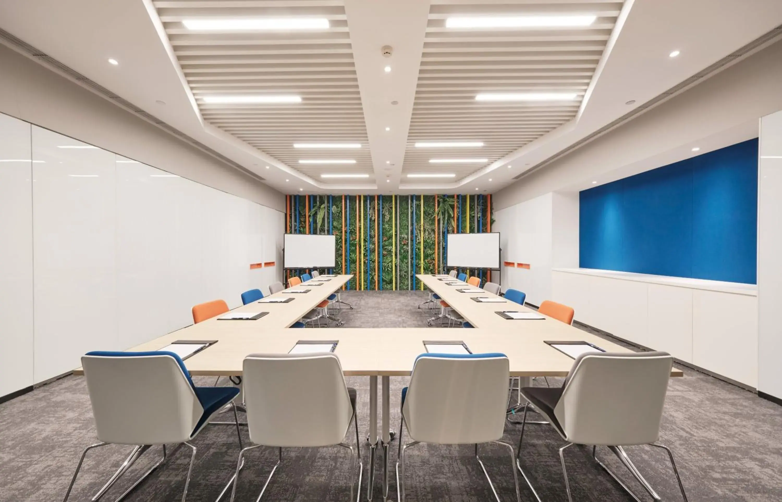 Meeting/conference room in HOLIDAY INN EXPRESS SHANGHAI HONGQIAO NORTH