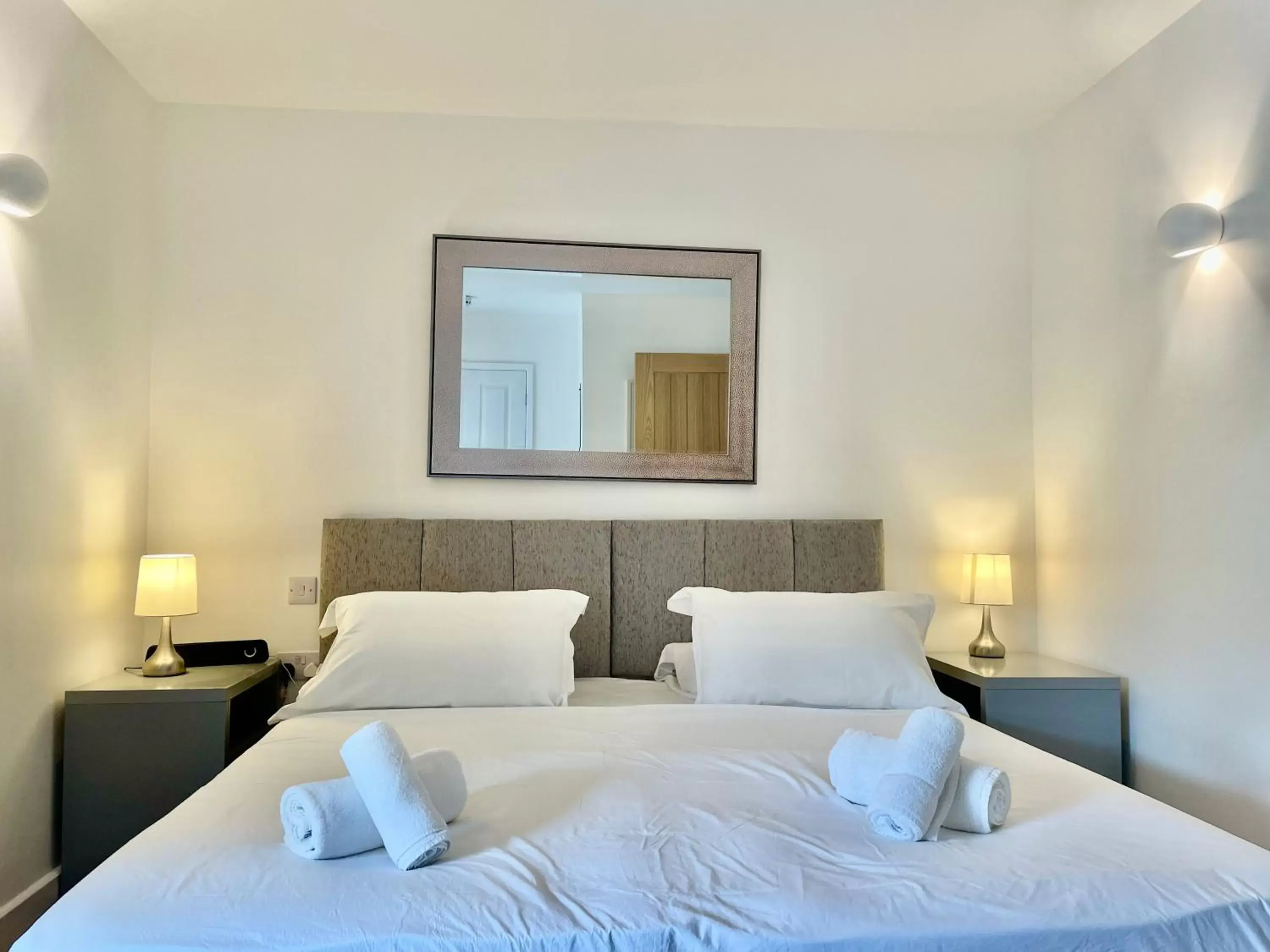 One-Bedroom Apartment in Strawberry line, flat 2 One-Bedroom Apartment in Strawberry line, flat 2