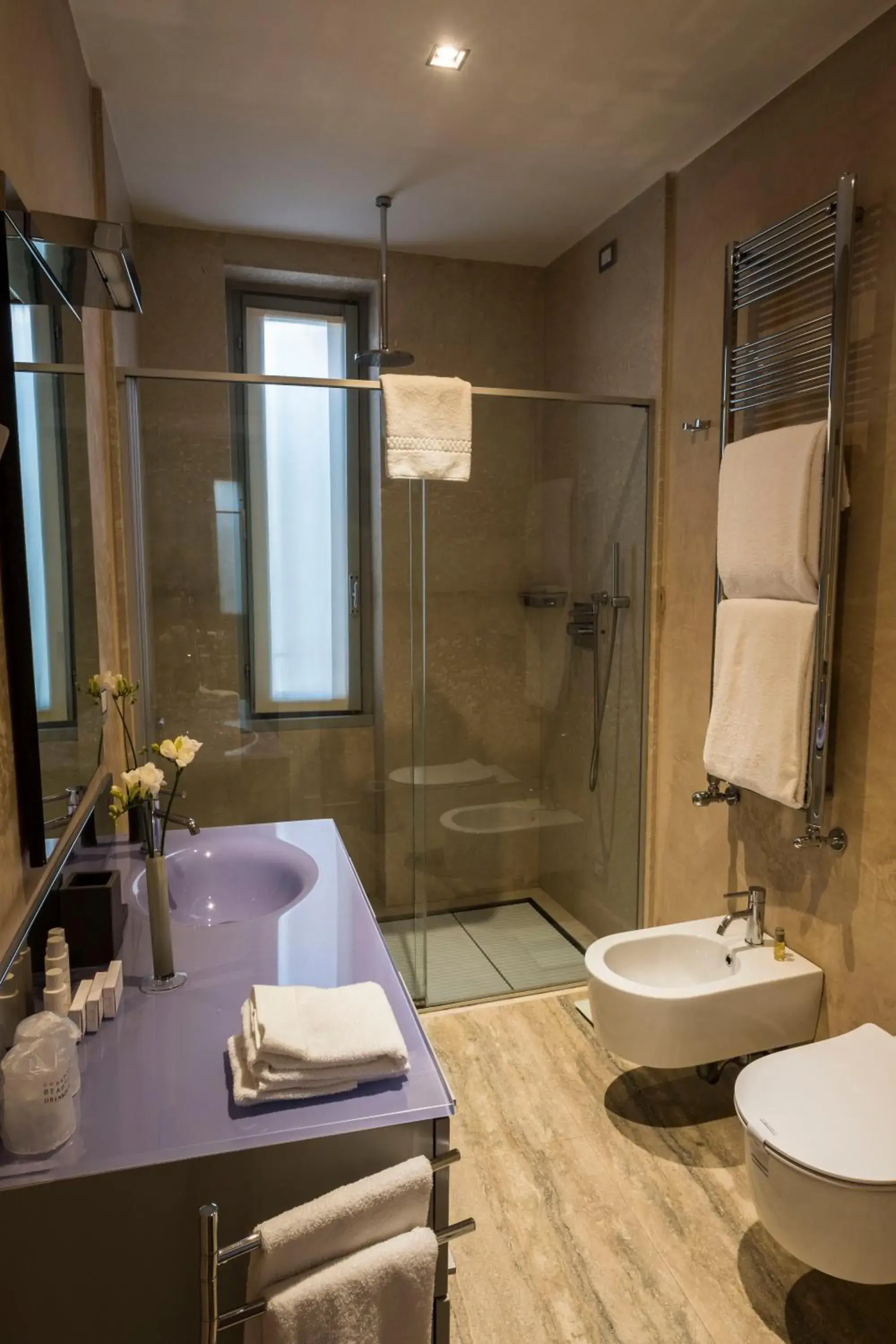 Bathroom in Escalus Luxury Suites Verona