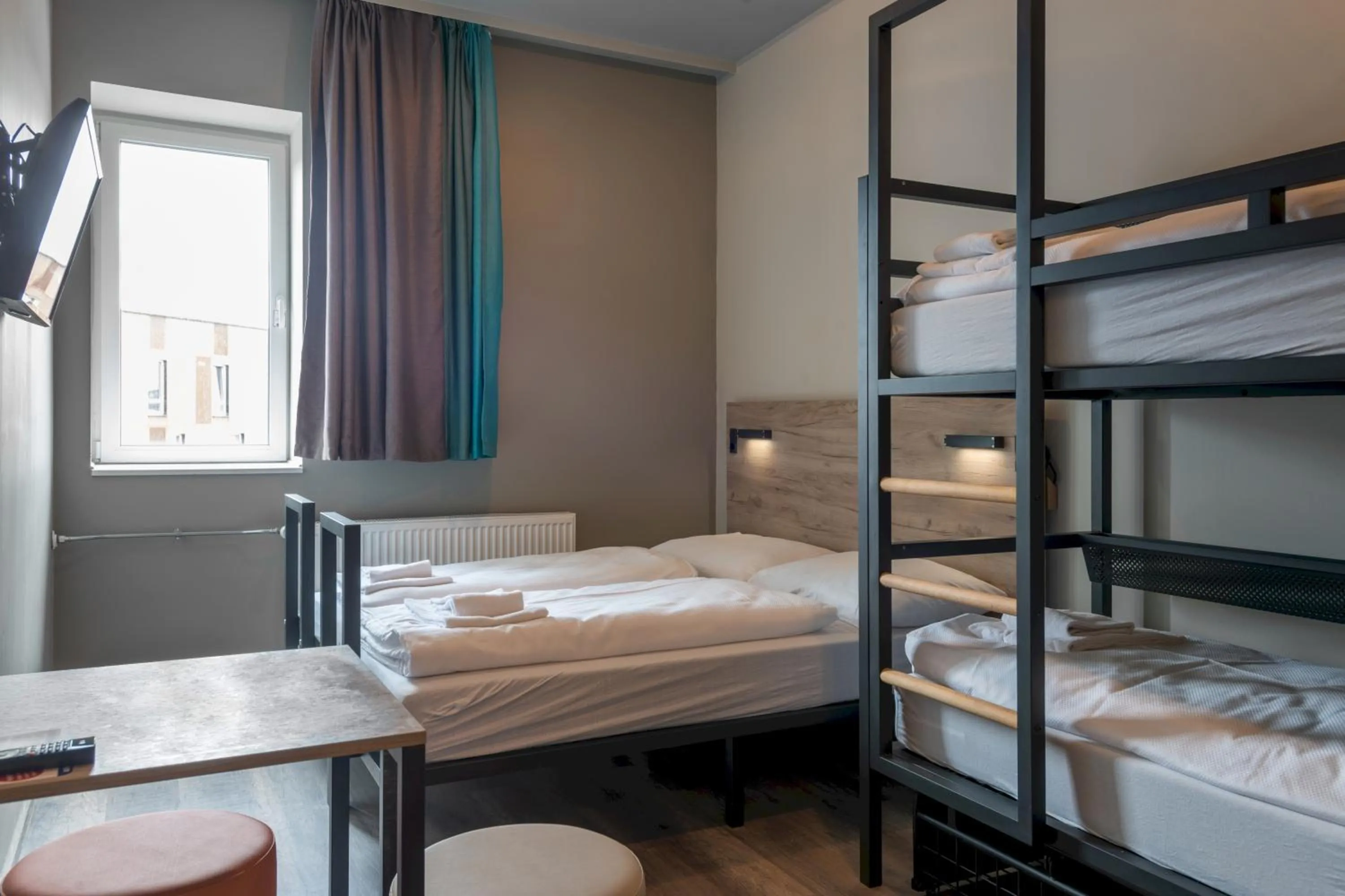 Photo of the whole room, Bed in a&o Copenhagen Sydhavn