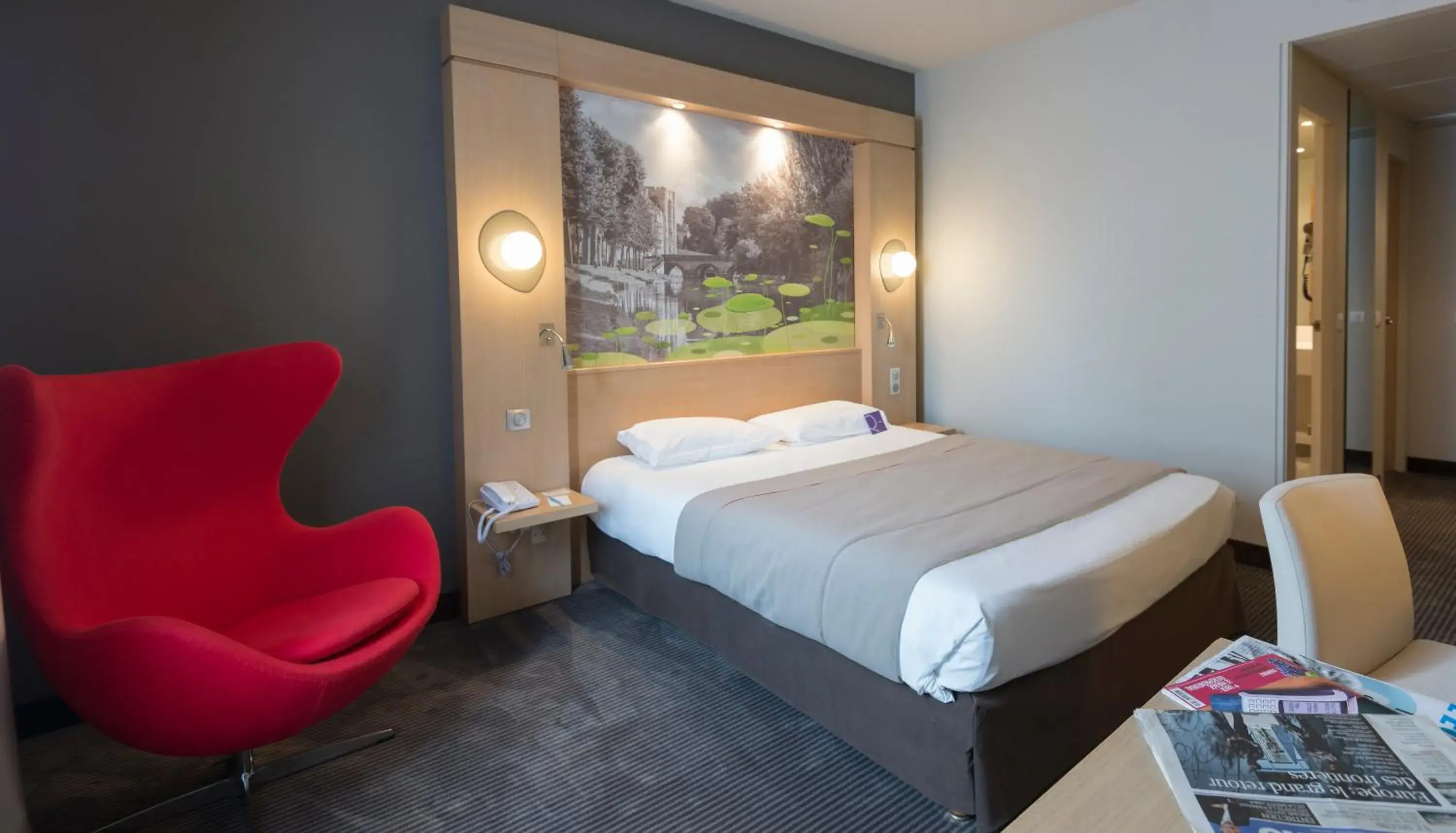 Bed in Mercure Niort Marais Poitevin