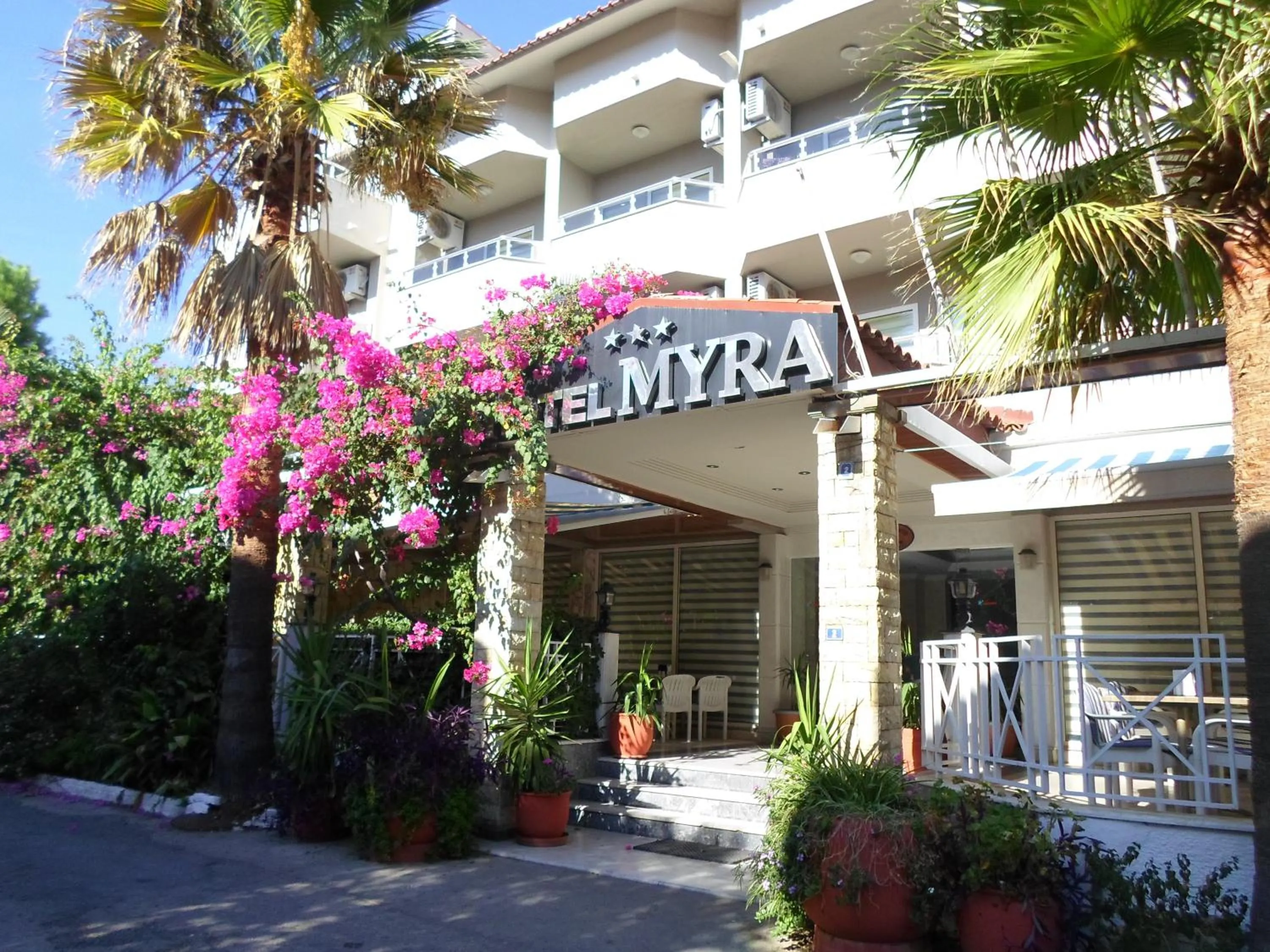Facade/entrance in Myra Hotel