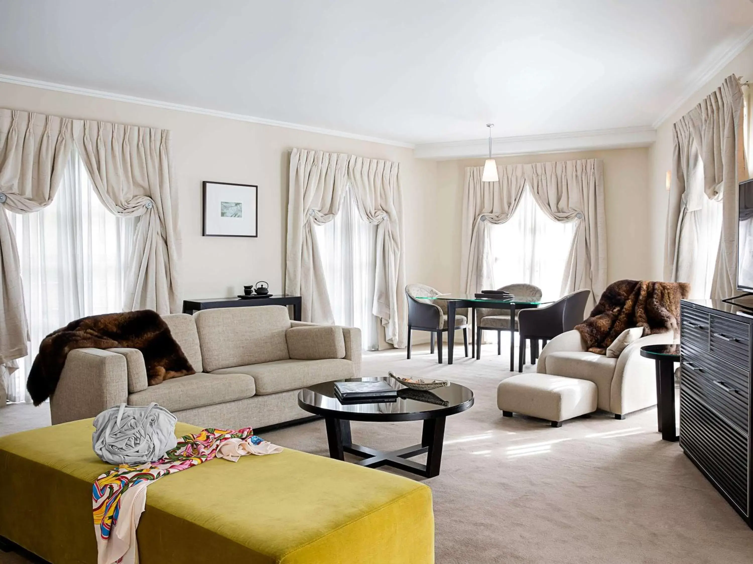 Bedroom, Seating Area in Sofitel Queenstown Hotel & Spa