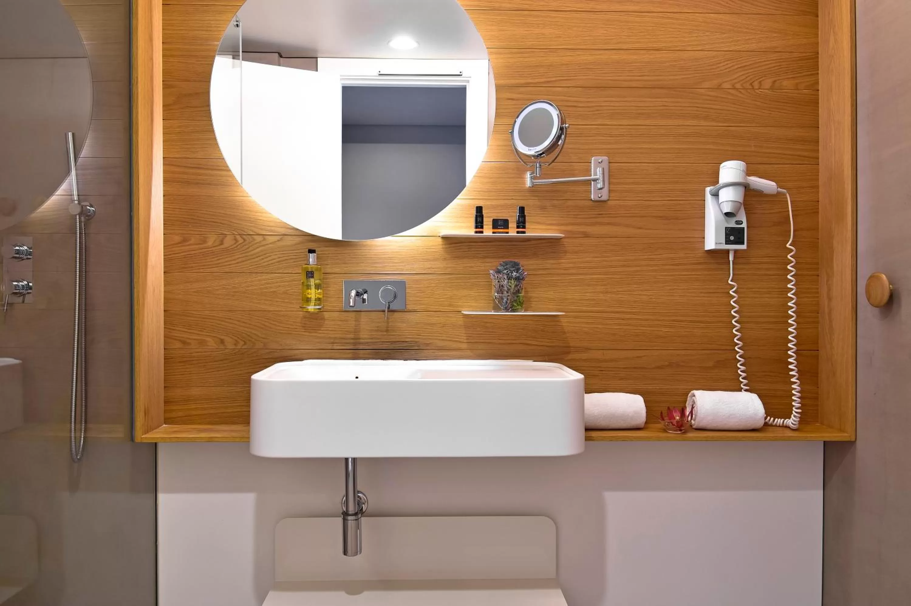 Bathroom in My Story Hotel Rossio