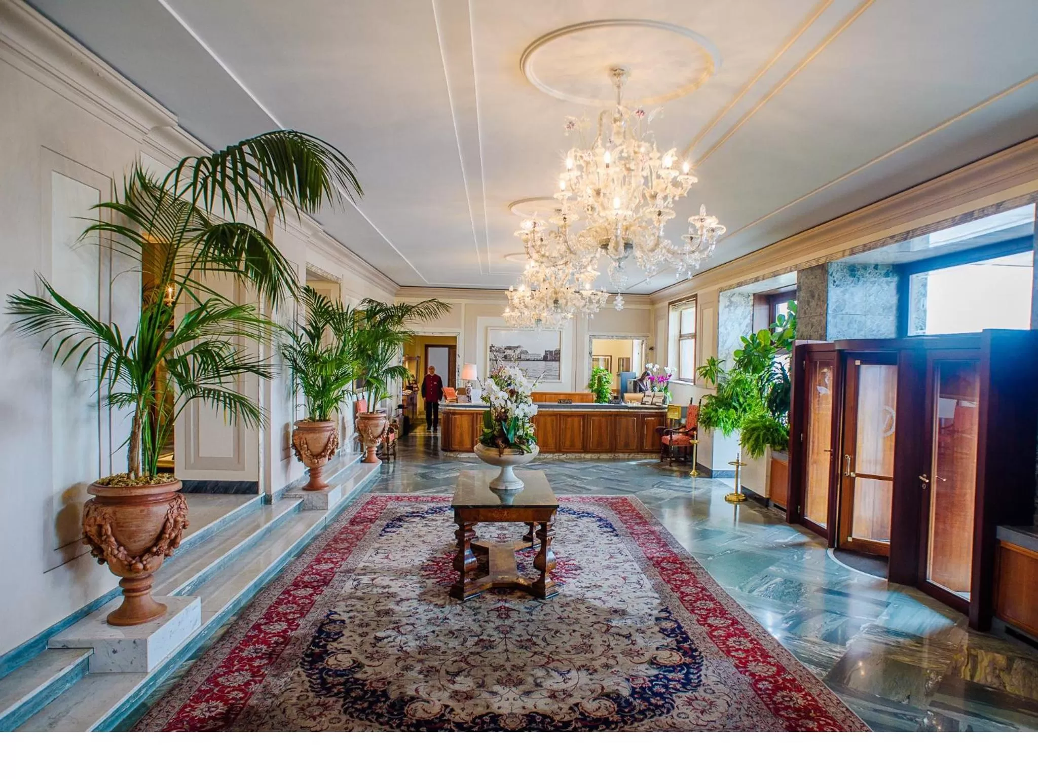 Lobby or reception in Grand Hotel Vesuvio