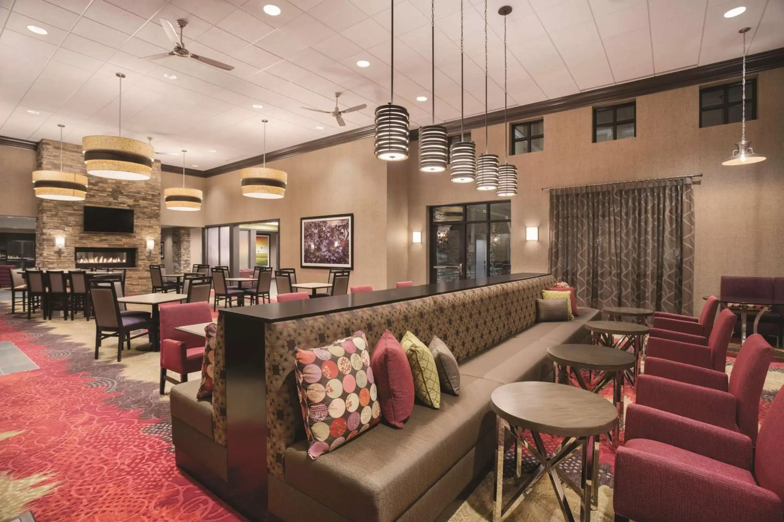 Lobby or reception, Lounge/Bar in Homewood Suites by Hilton West Des Moines/SW Mall Area