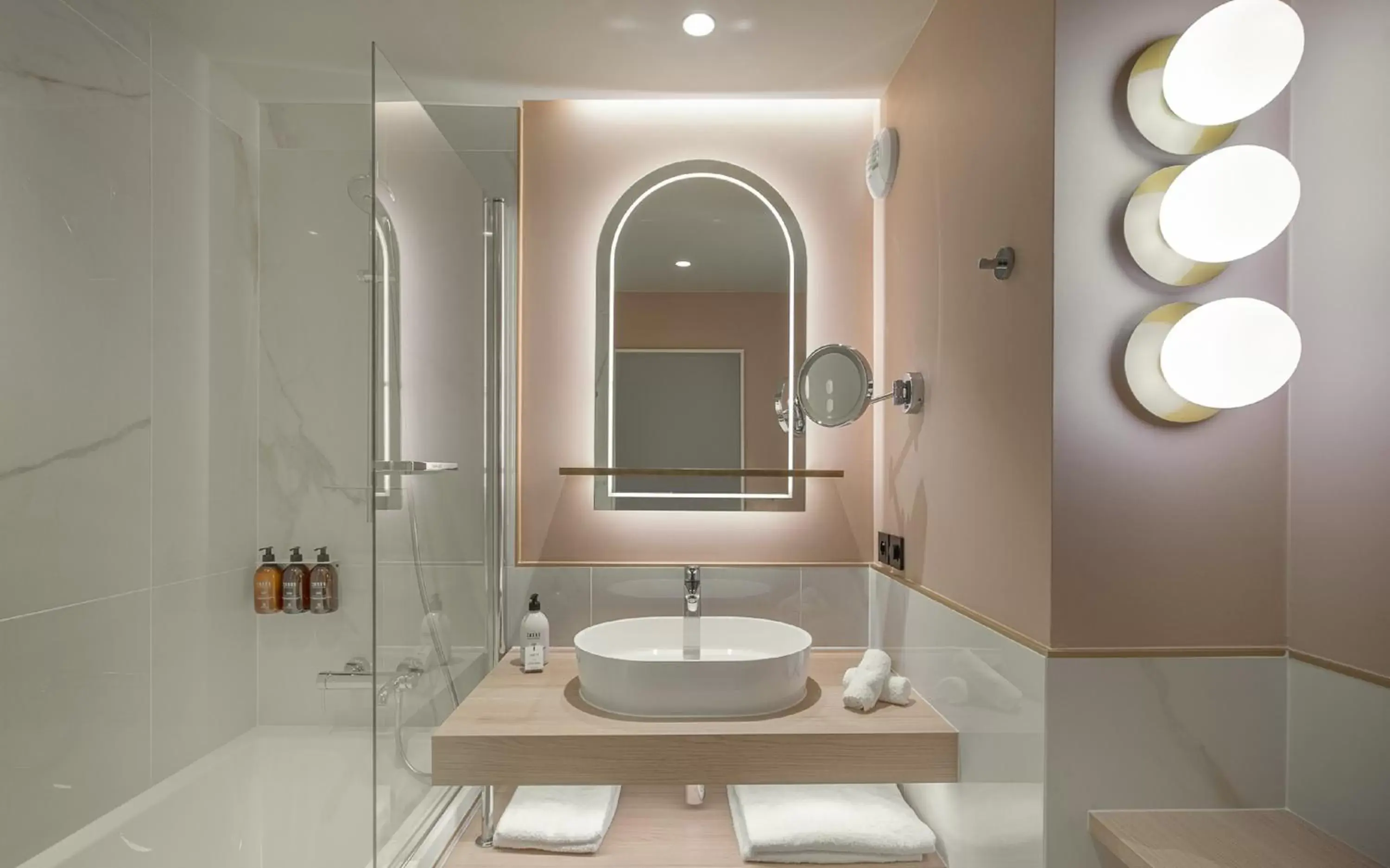 Bathroom in Hôtel Burdigala by Inwood Hotels