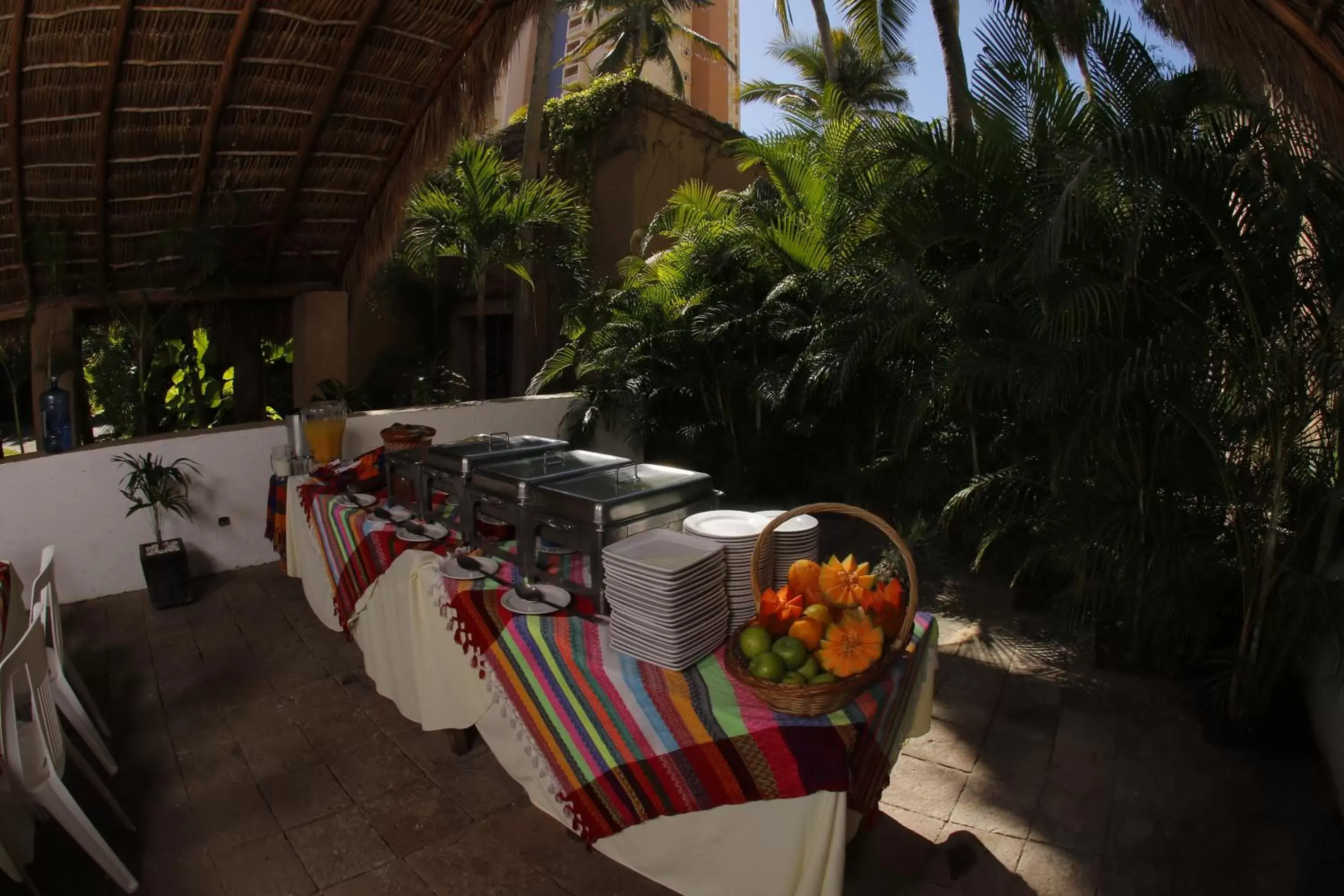 Buffet breakfast in Villas El Rancho Green Resort