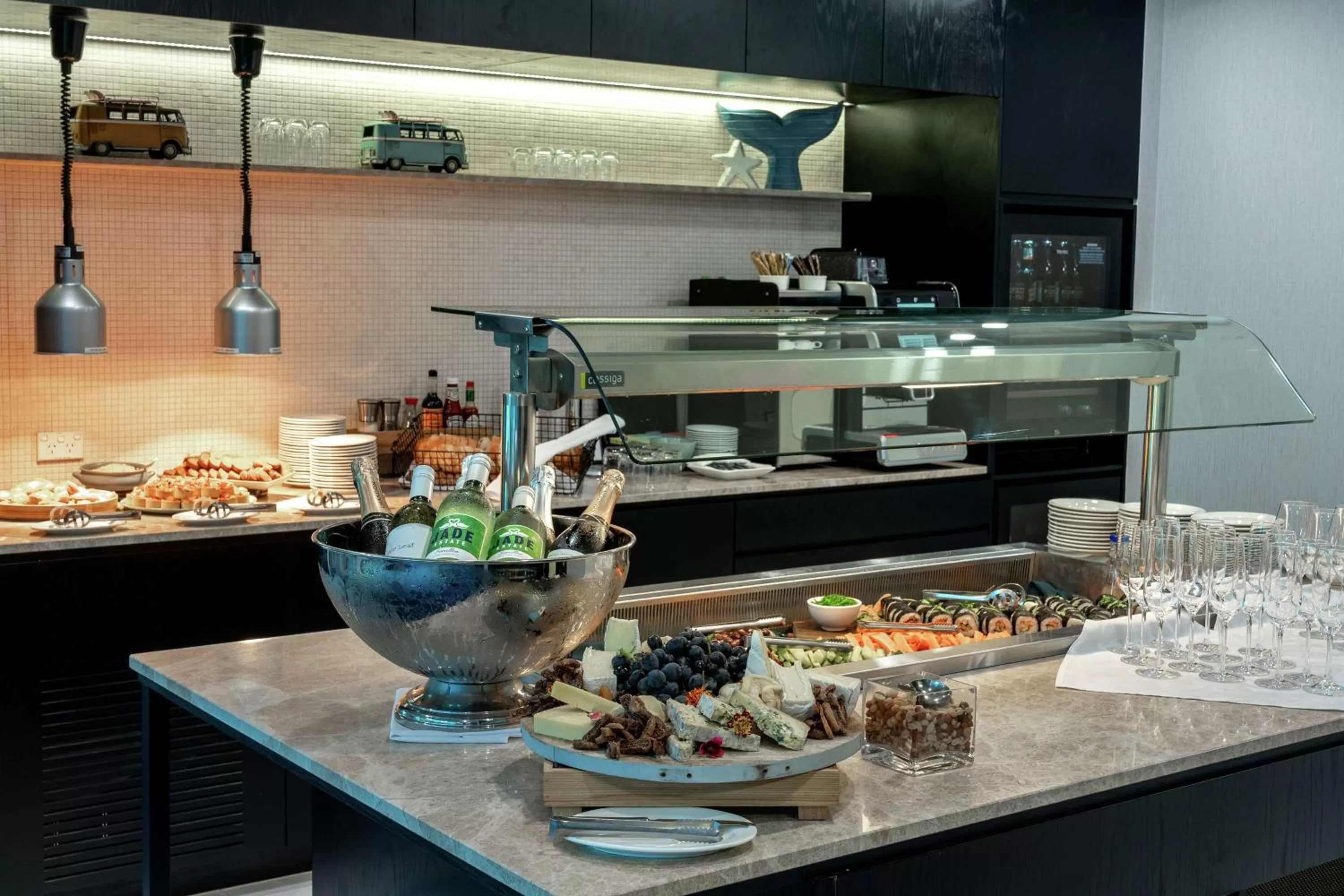 Dining area in Hilton Surfers Paradise Hotel & Residences