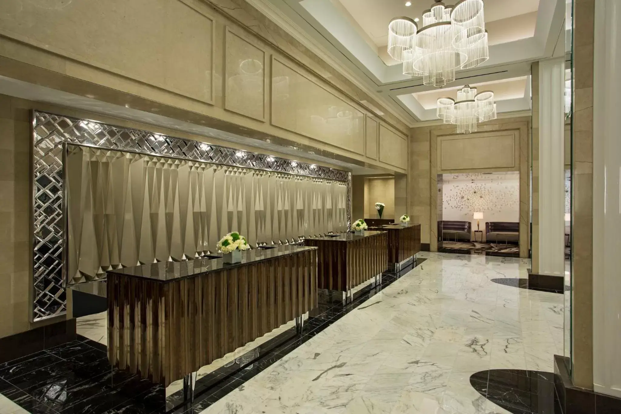 Lobby or reception, Restaurant/Places to Eat in Loews Regency New York Hotel
