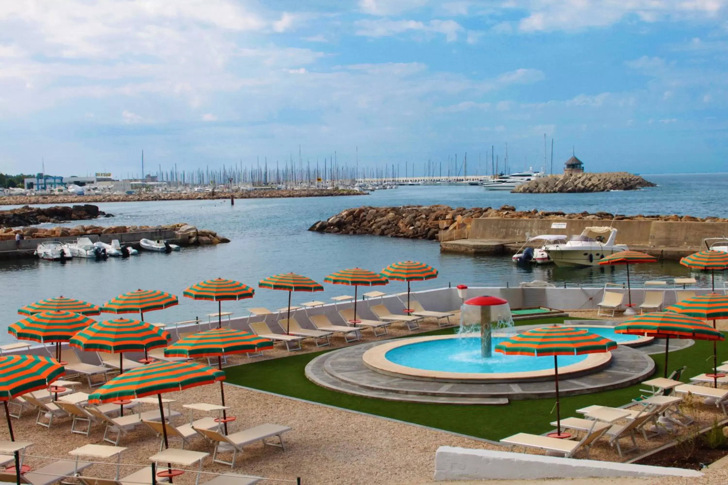 Day, Pool View in Mercure Civitavecchia Sunbay Park Hotel