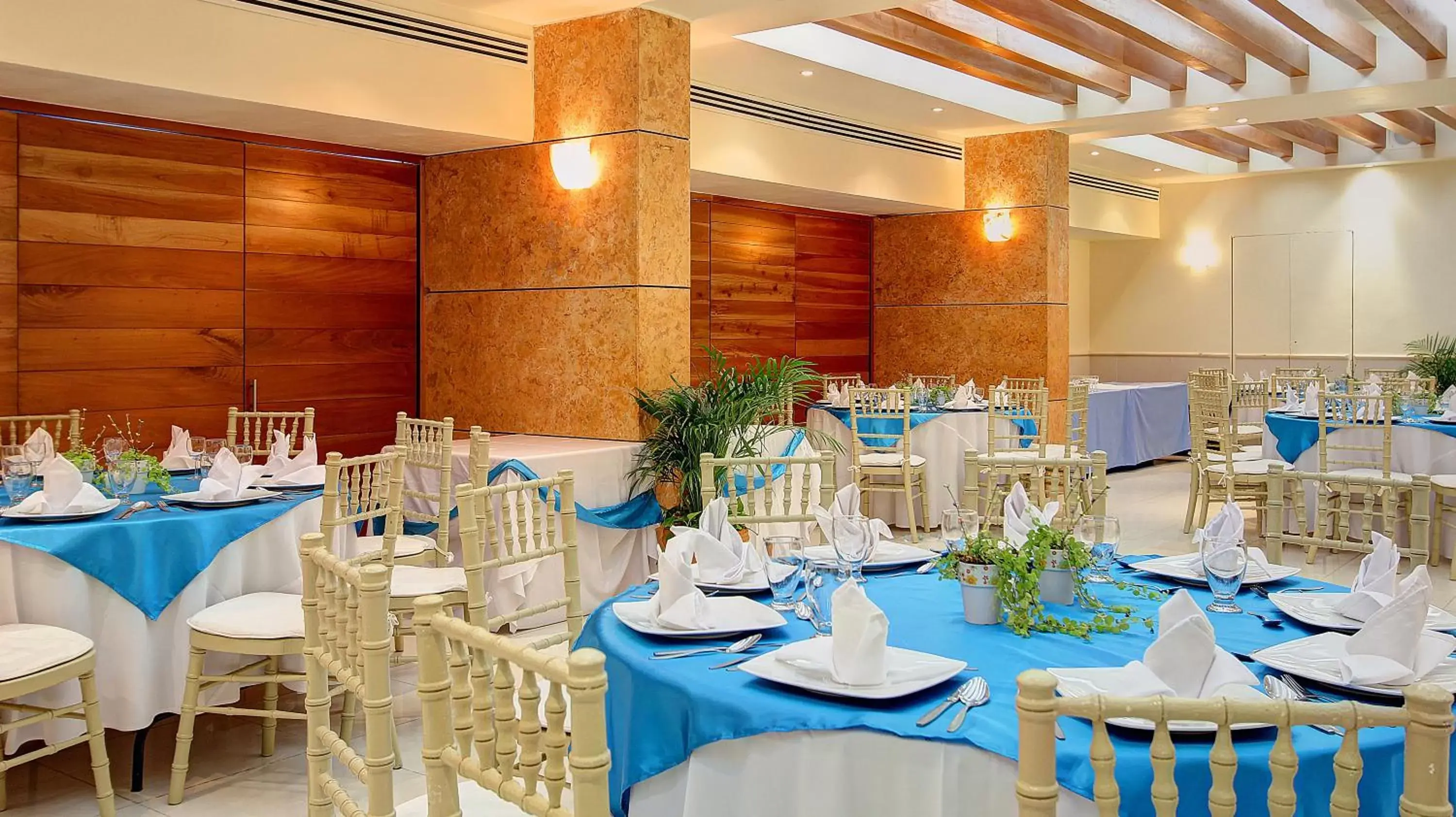 Banquet/Function facilities, Restaurant/Places to Eat in Fiesta Inn Villahermosa Cencali