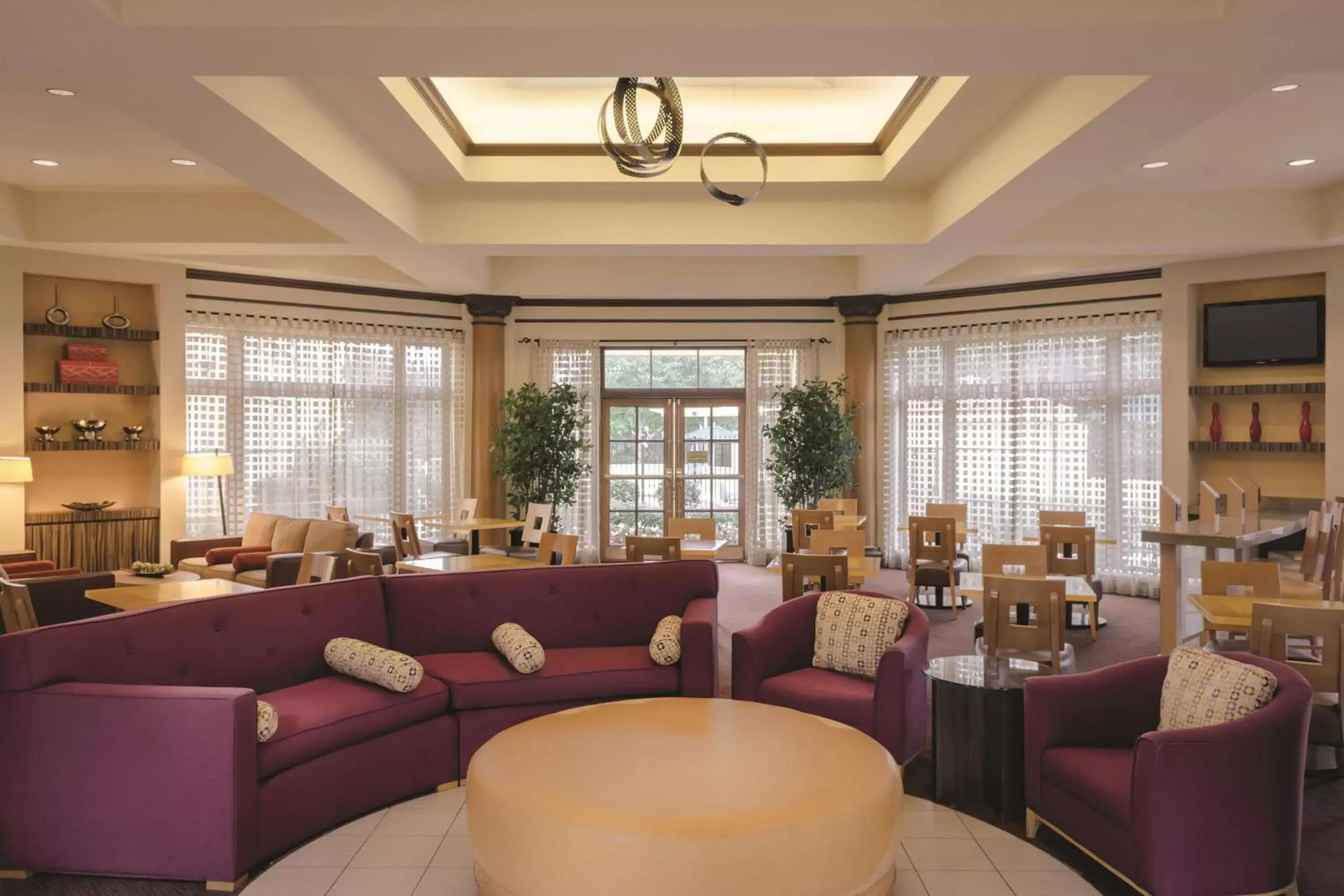 Lobby or reception in La Quinta by Wyndham Atlanta Ballpark/Galleria