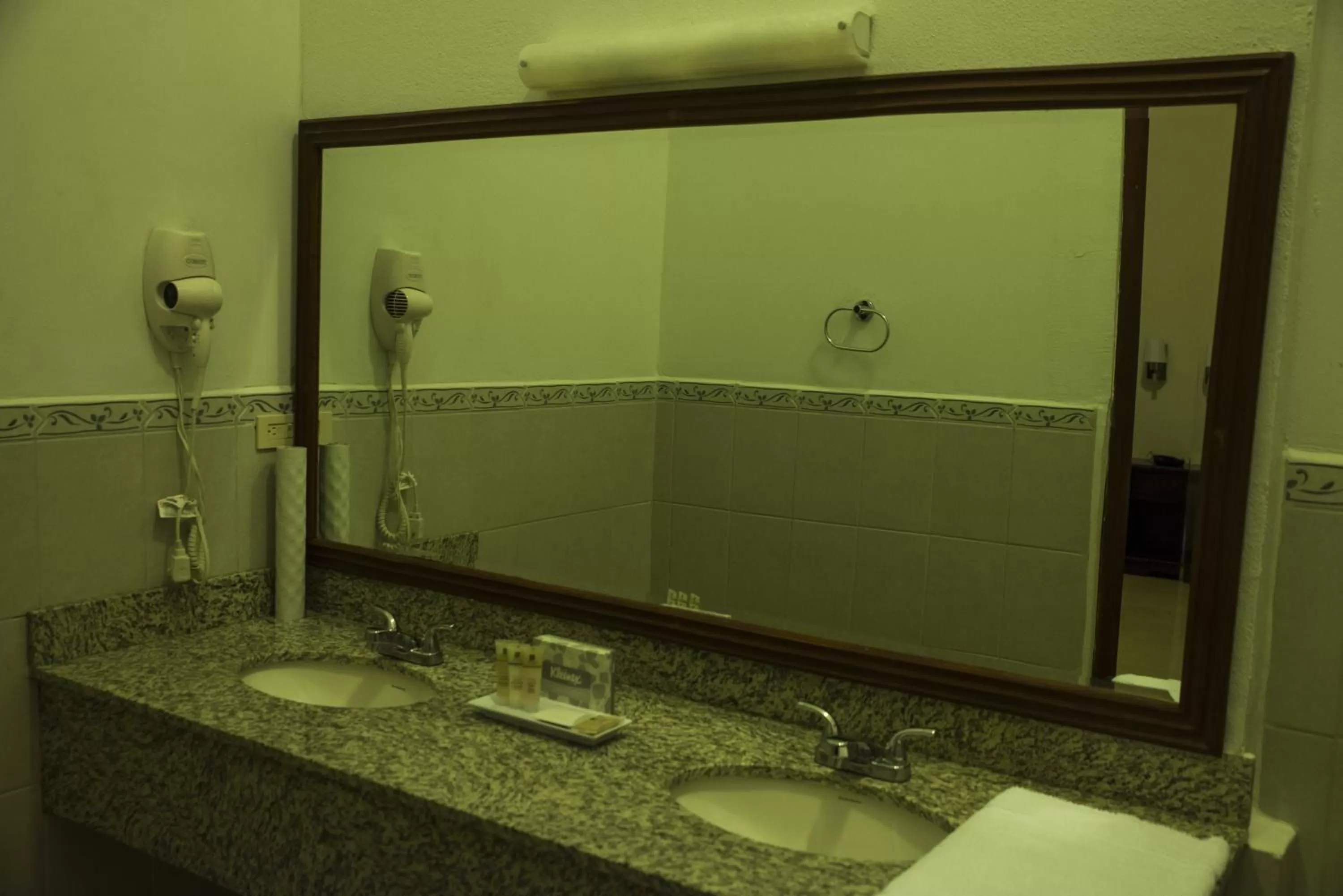 Bathroom in Hotel Real La Merced