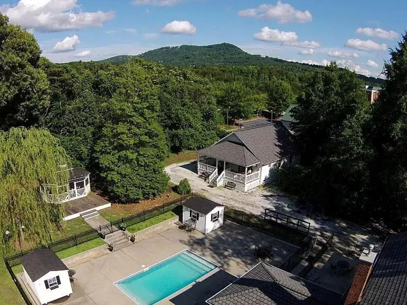 Bird's-eye View in Swamp Rabbit Inn Travelers Rest