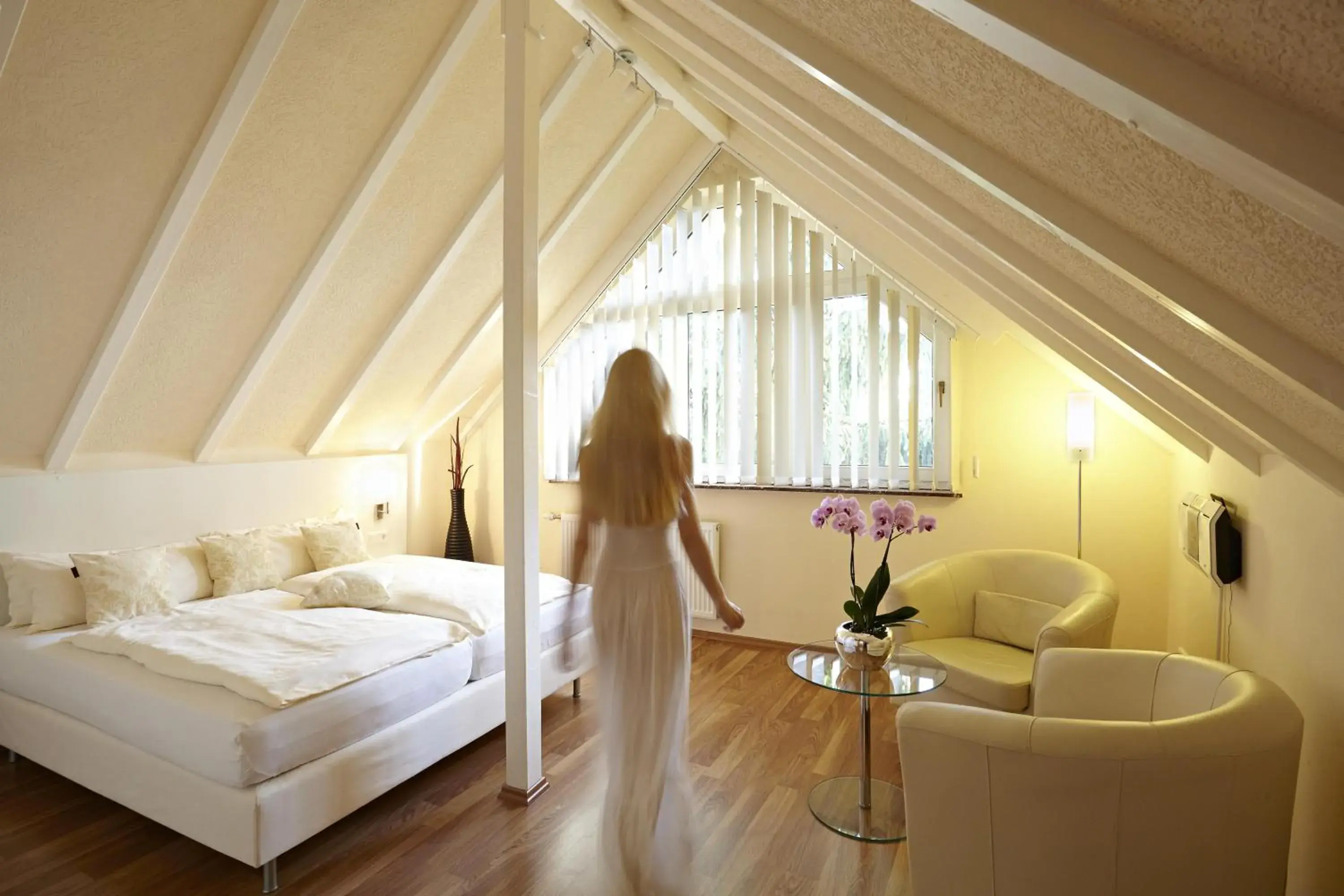 Bedroom, Bed in Hotel Bonjour