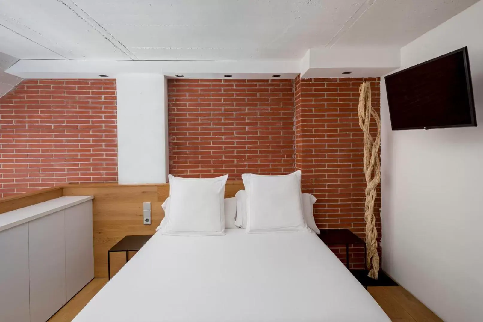 Bedroom, Bed in Barcelona Apartment Republica