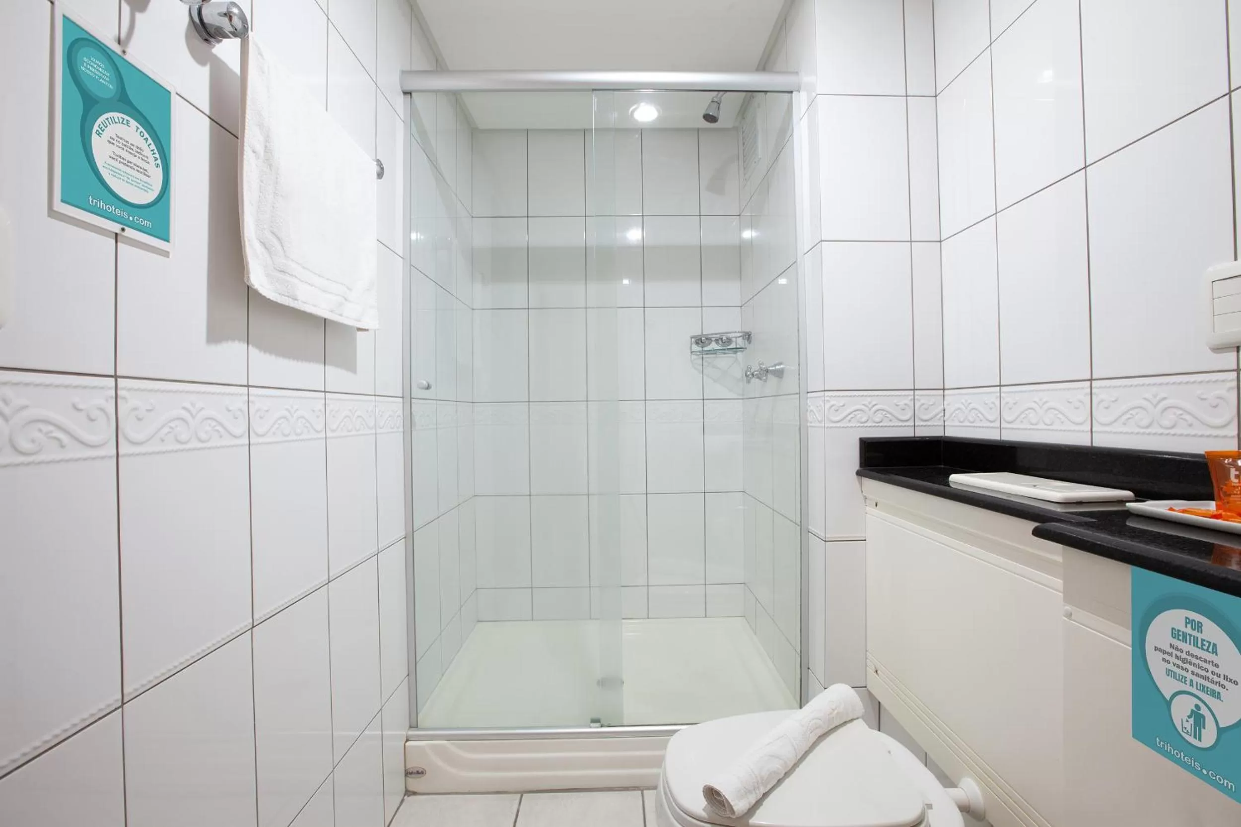 Bathroom in Tri Hotel Executive Caxias