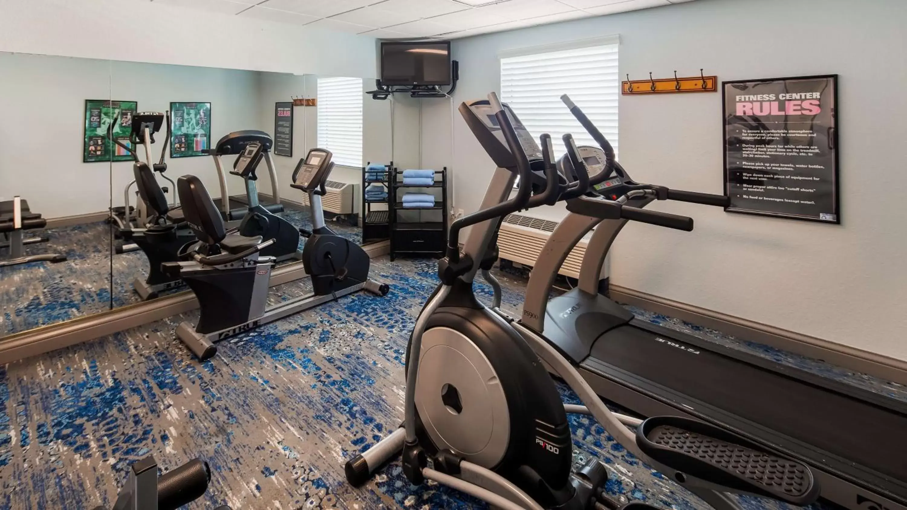 Fitness centre/facilities in Best Western Tampa