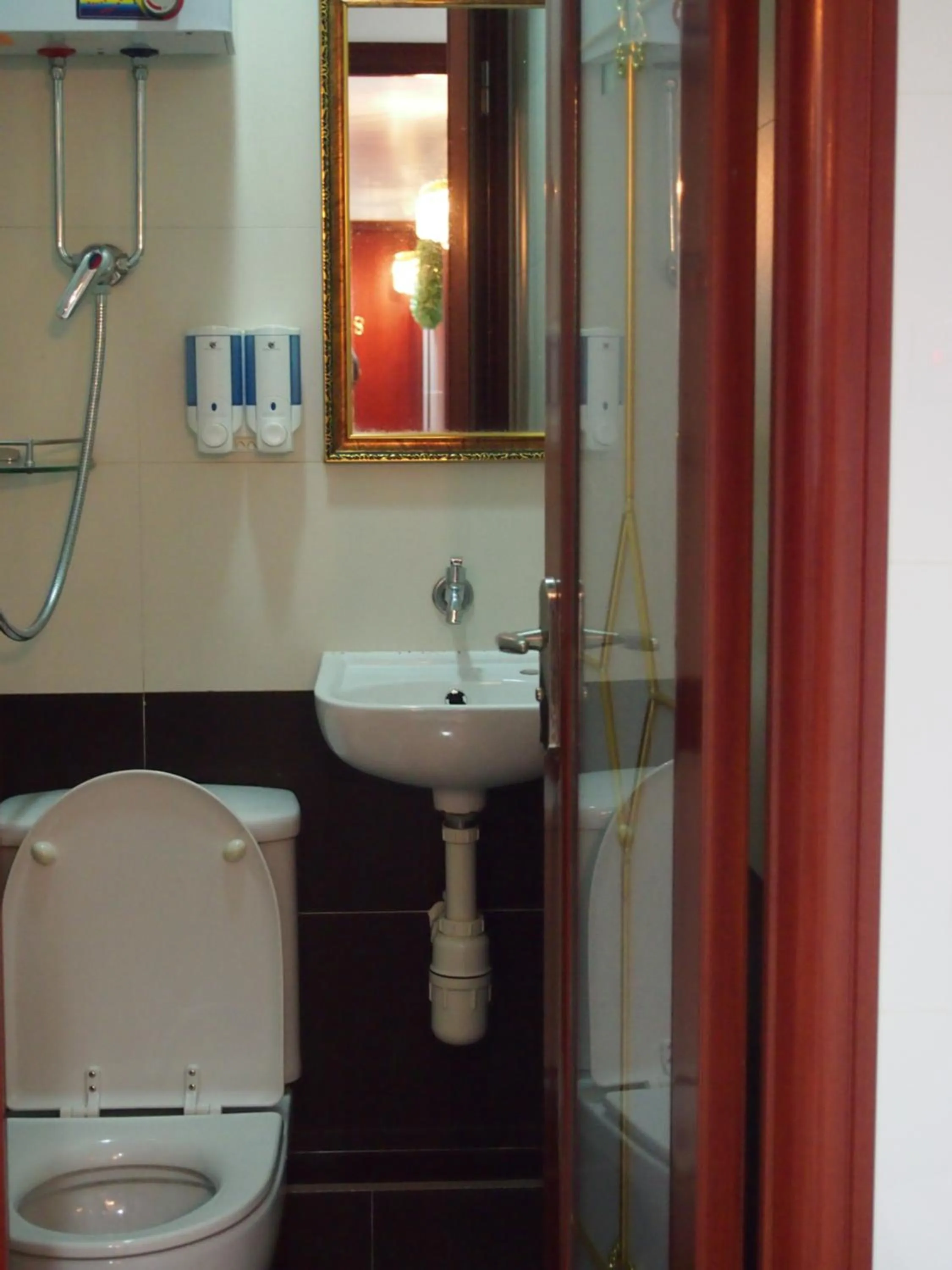 Bathroom in Premium Lounge