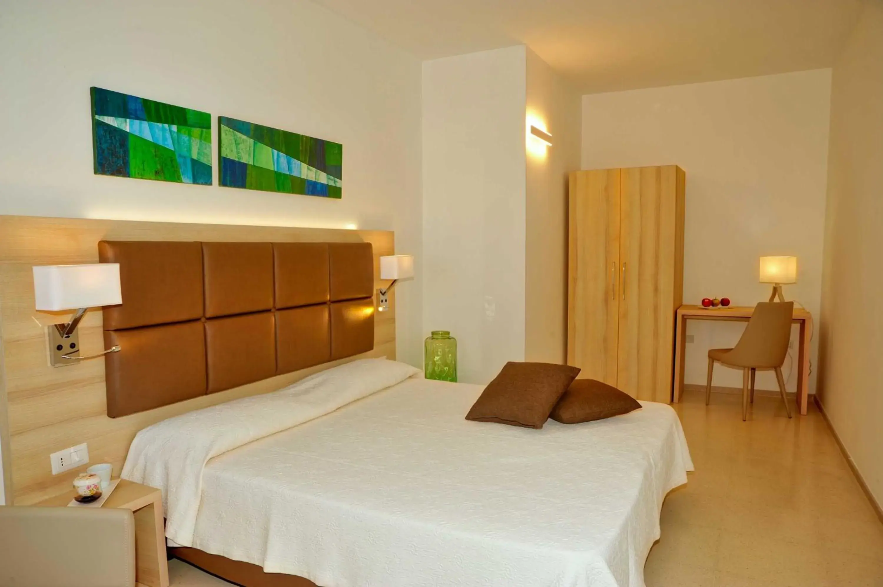 Bedroom, Bed in Hotel Albania