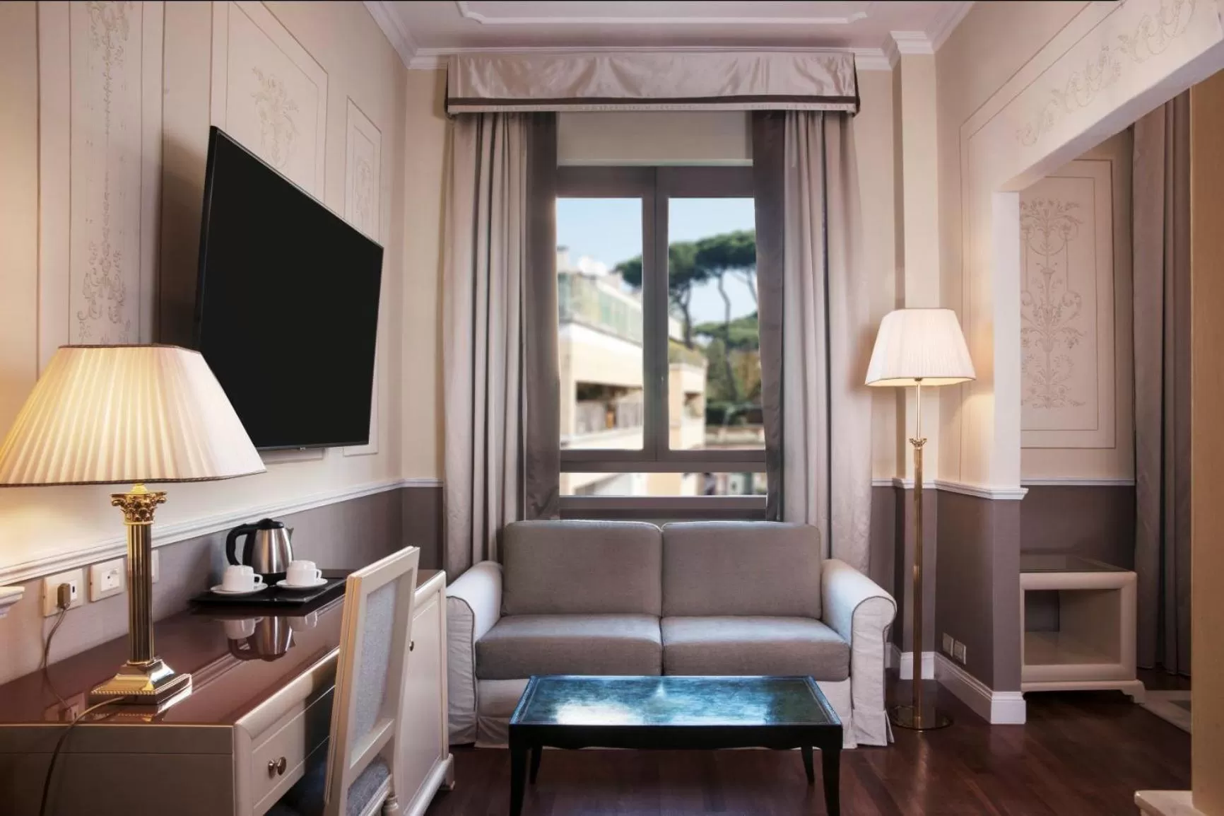 Living room in Radisson Blu GHR Rome