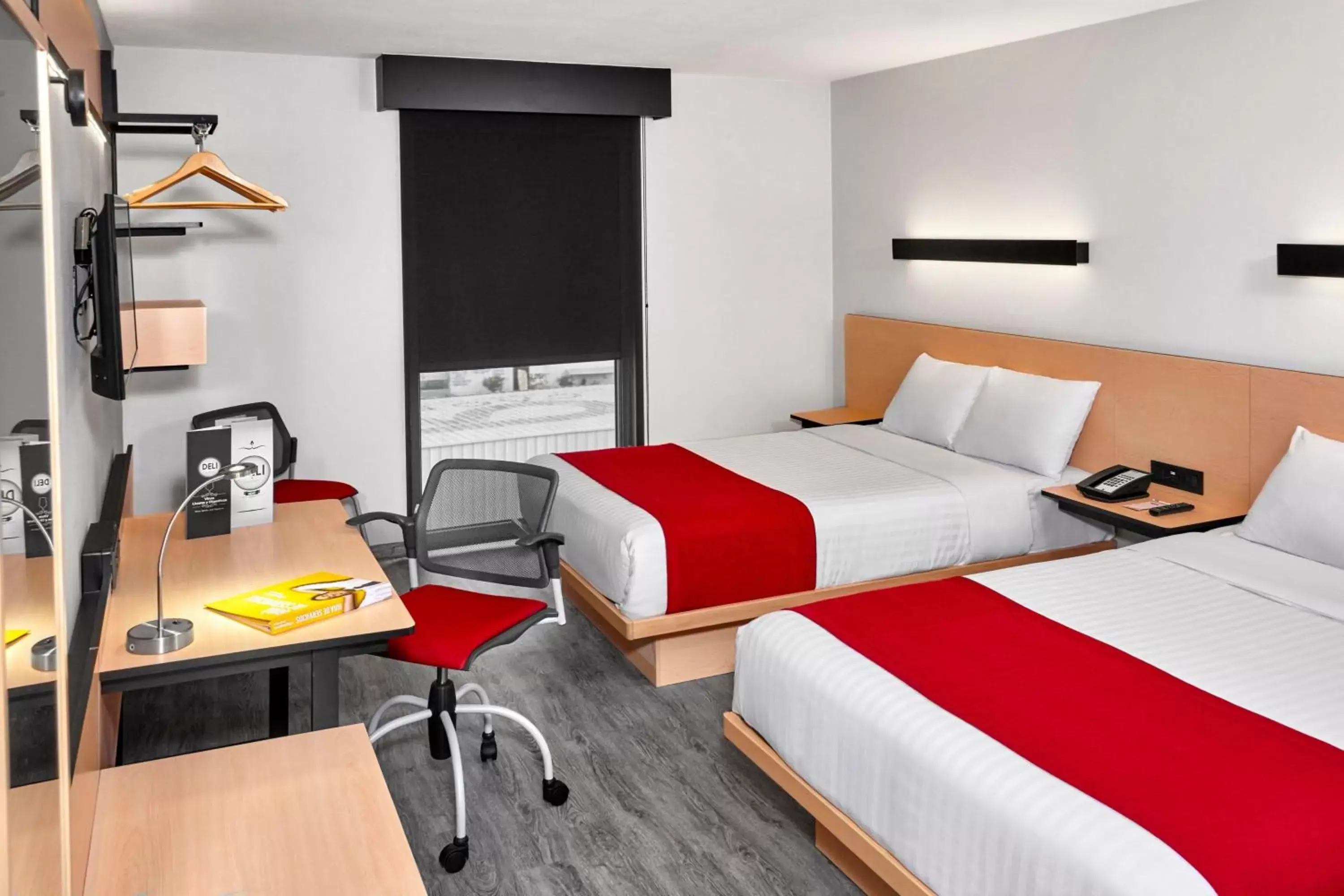 Photo of the whole room, Bed in City Express by Marriott Guadalajara Aeropuerto