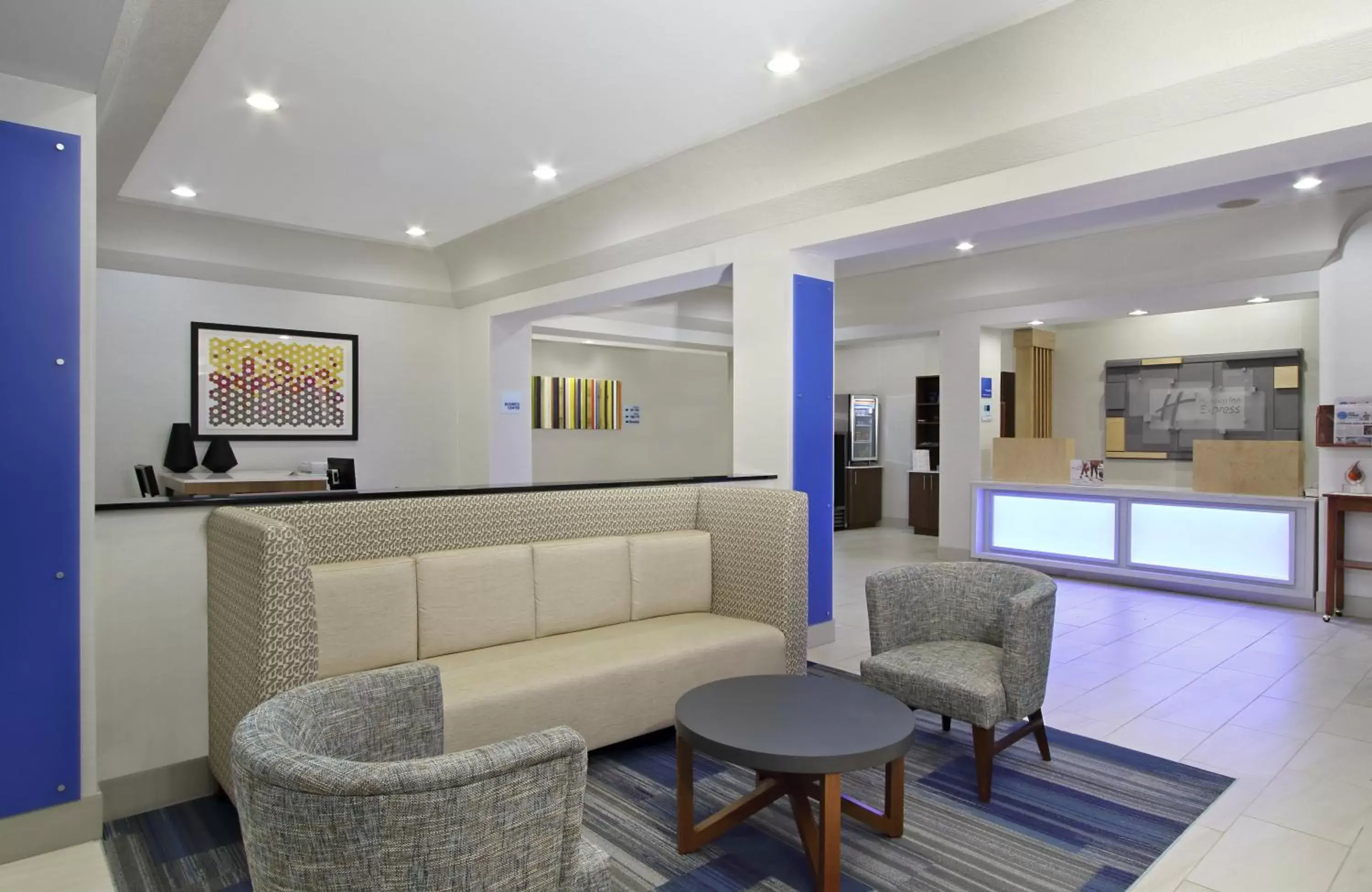 Property building, Lobby/Reception in Holiday Inn Express Boonville, an IHG Hotel