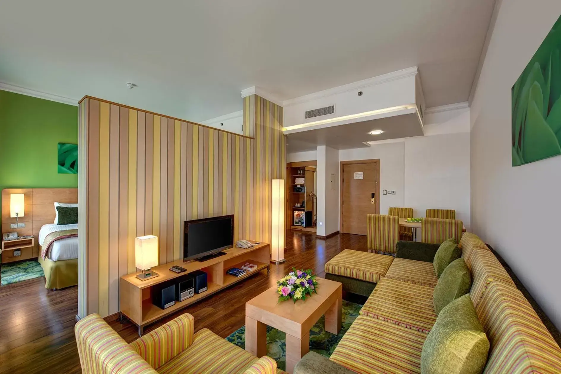 Living room, Seating Area in Al Khoory Executive Hotel, Al Wasl