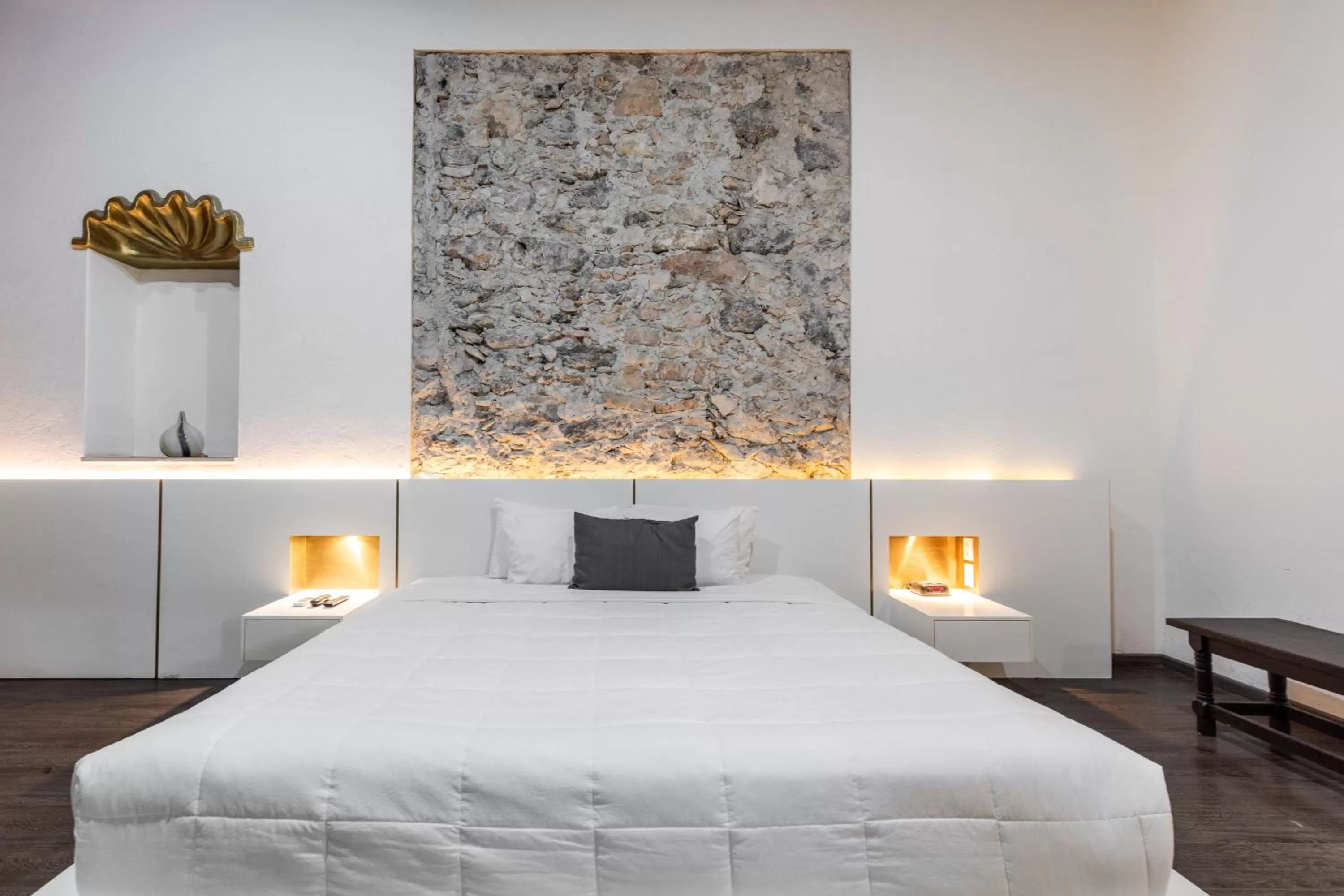 Photo of the whole room, Bed in El Mesón de Santa Rosa