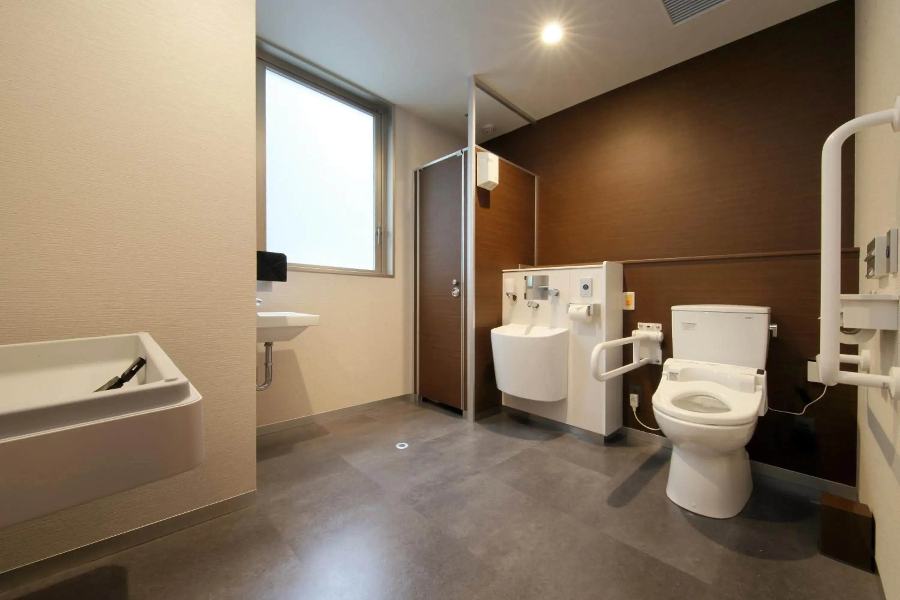Bathroom in Keio Presso Inn Tokyo Station Yaesu
