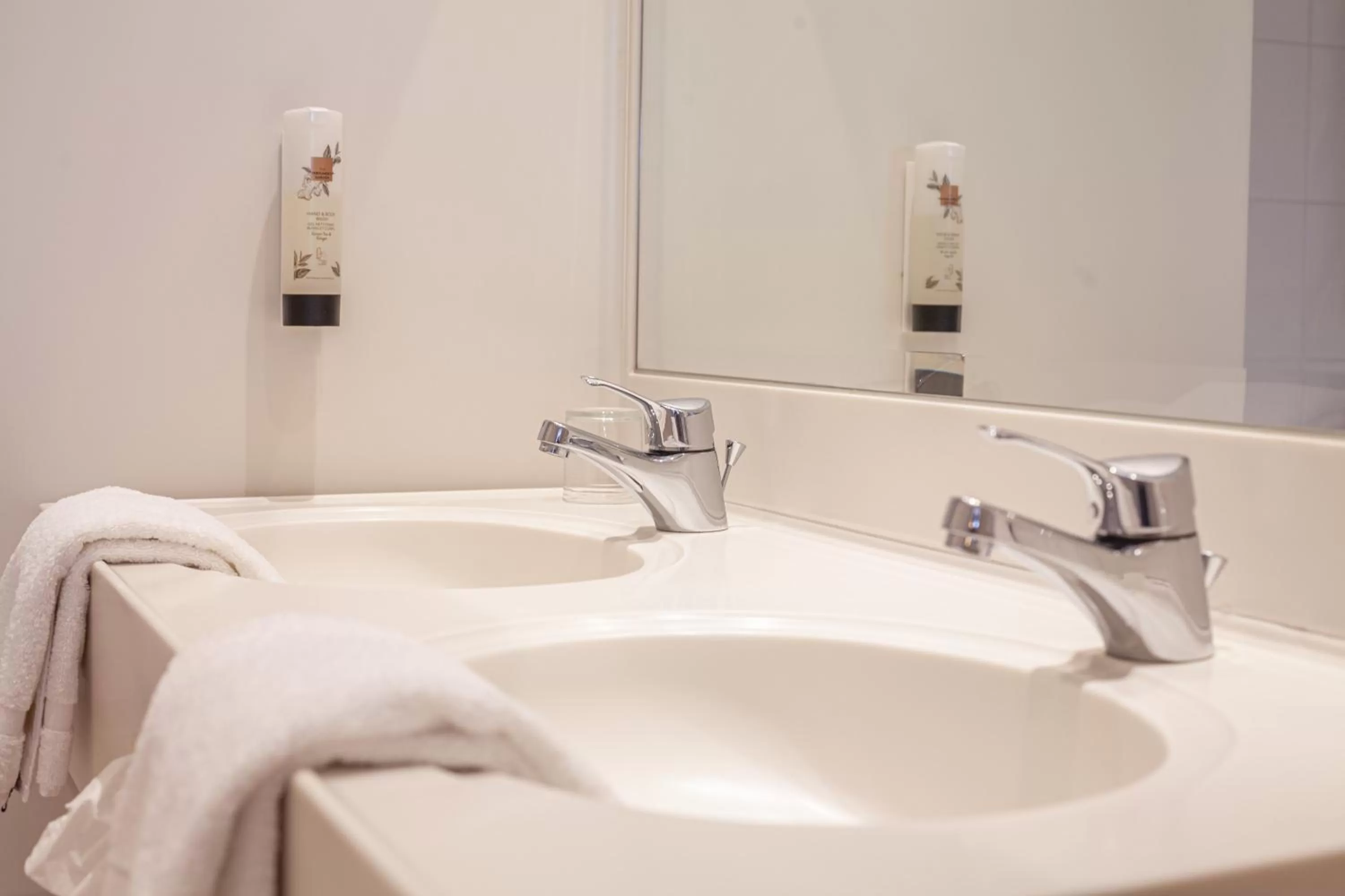 Bathroom in Hotel Monaco Zeebrugge Beach by Rikas Hotels