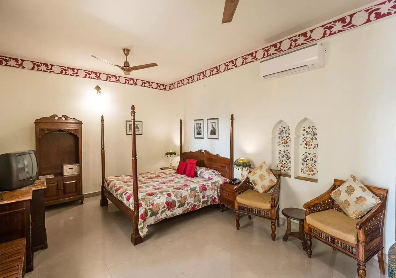 Bedroom in Dera Rawatsar - Heritage Hotel